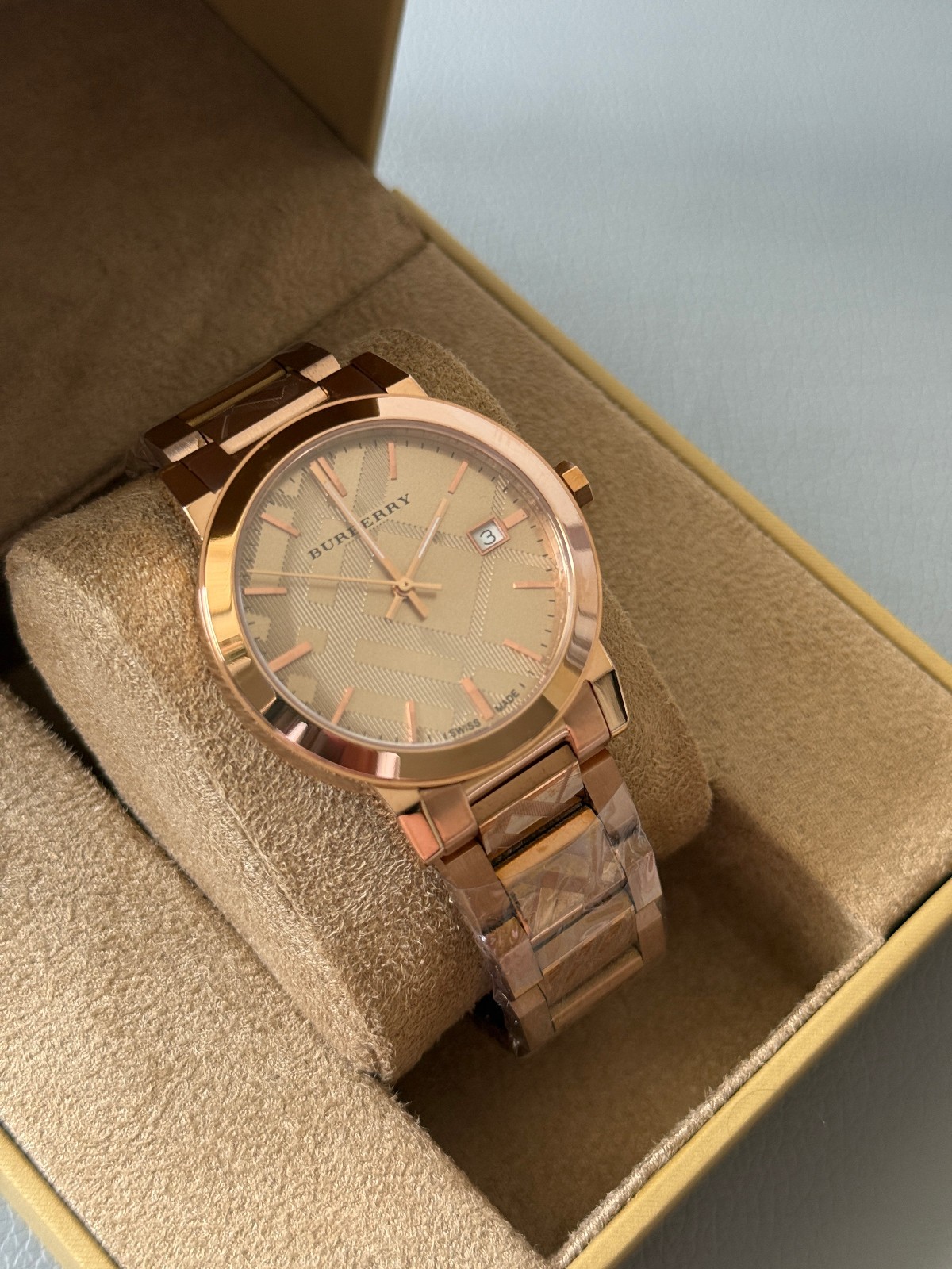 Burberry Unisex Watch The City 38mm Engraved Check Watch BU9039