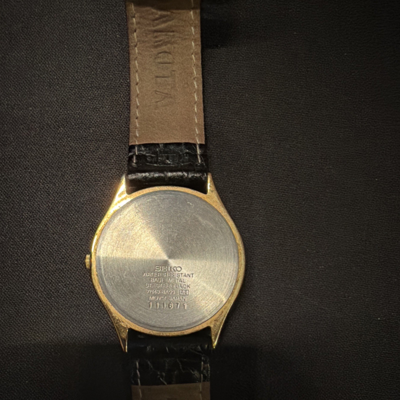 Seiko Quartz Day/Date Men’s Wristwatch Black Dial Gold Case Black Leather