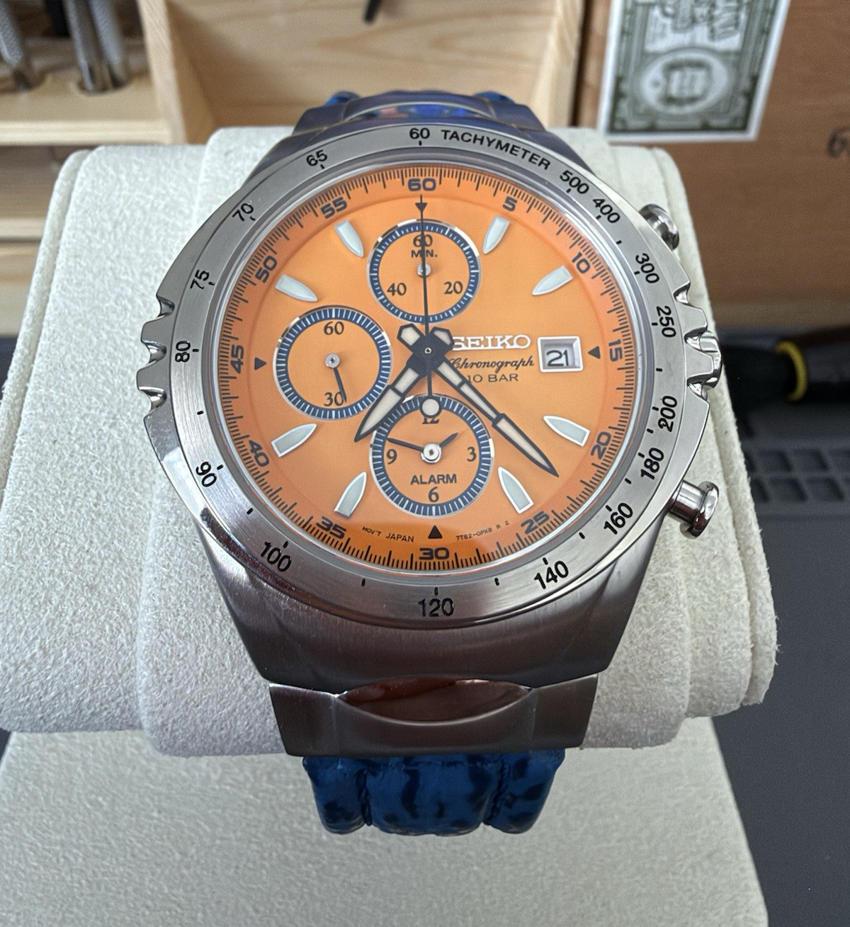SEIKO NEO-VINTAGE Macchina Sportiva Chronograph Quartz Orange Dial 100m 38mm