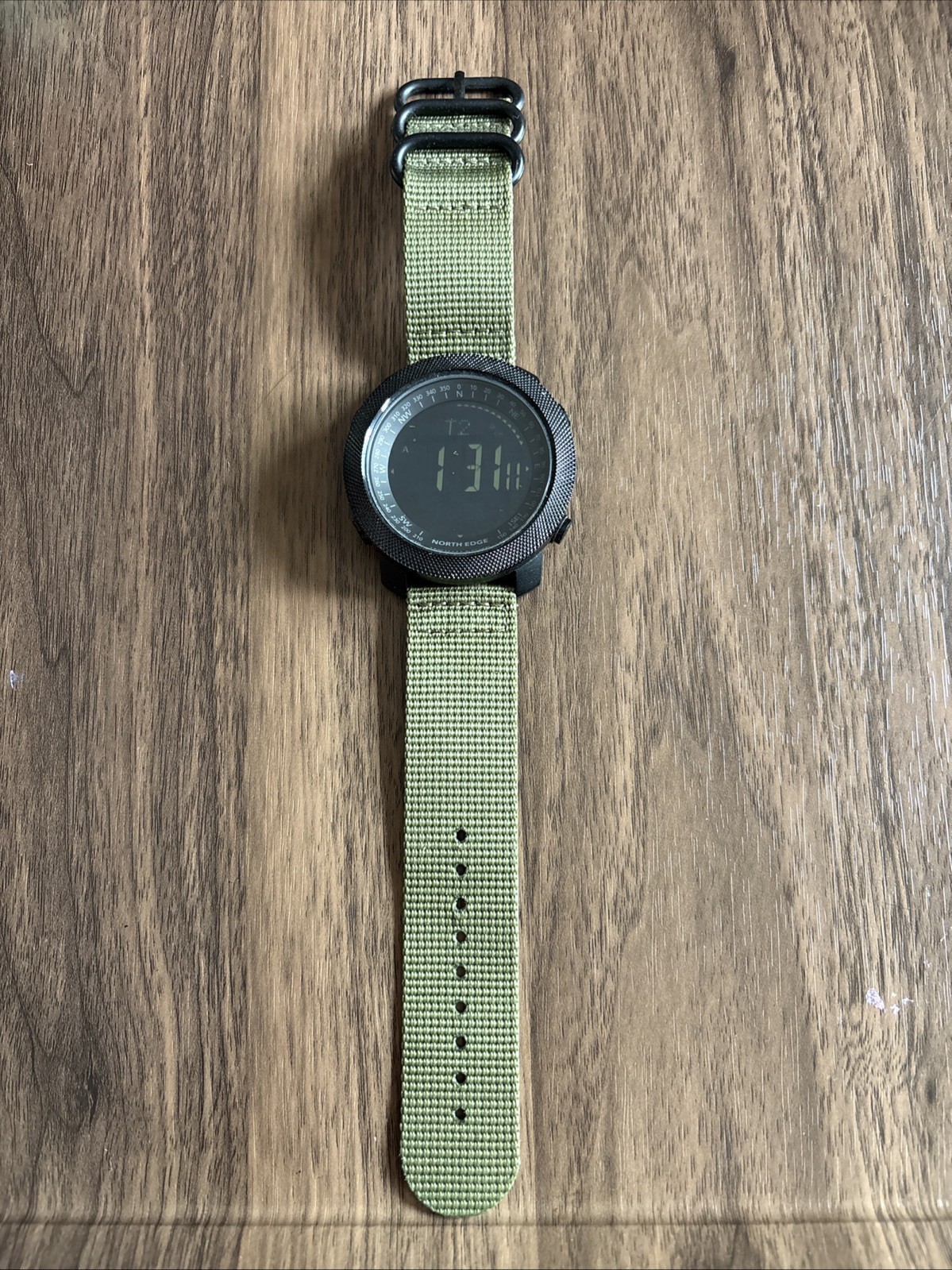 North Edge Apache Men’s Military Digital Sports Barometer Compass Watch