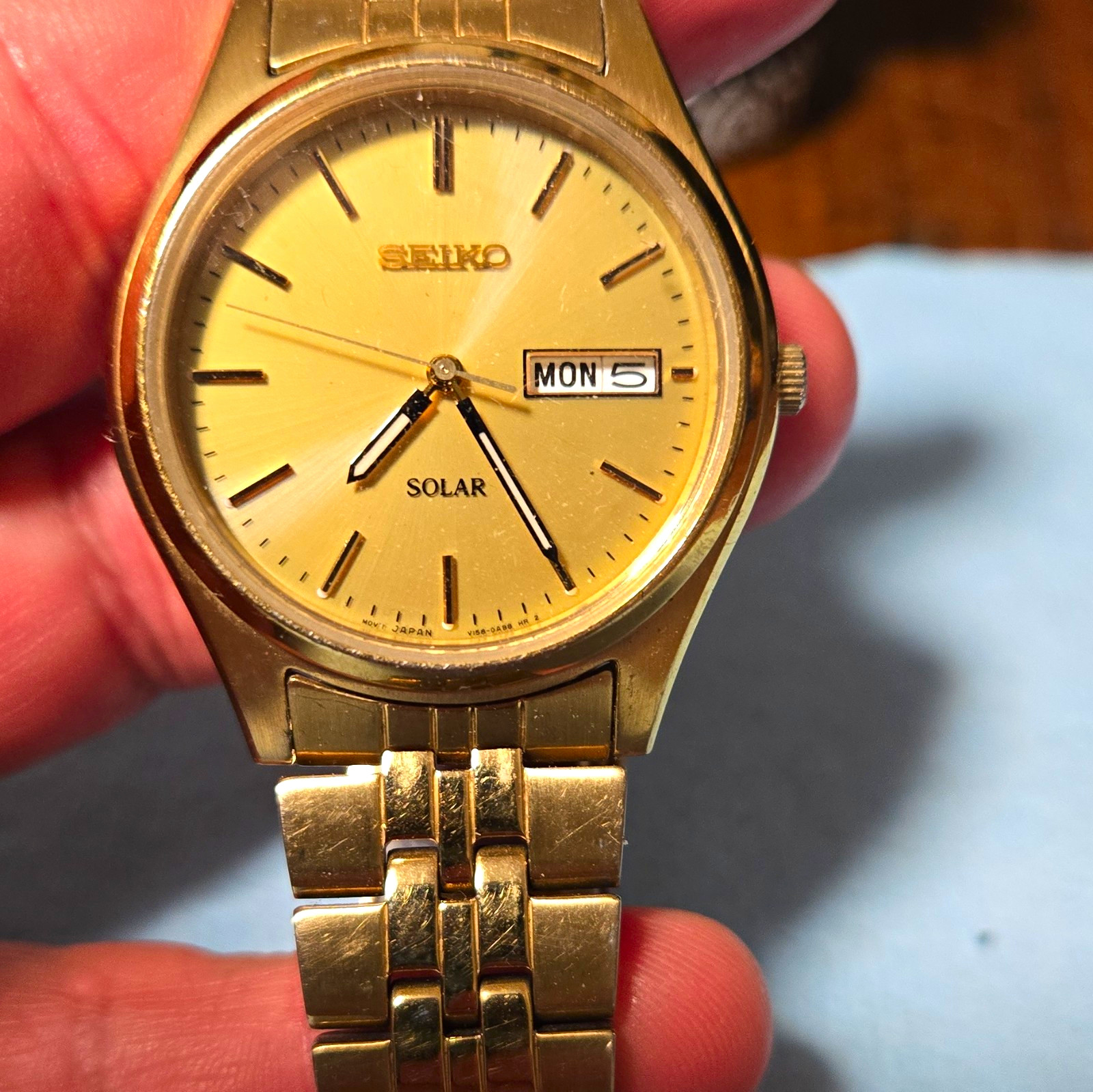 Seiko Solar Quartz Day/Date Gold-Tone Sunburst Dial Steel Bracelet 34mm Box