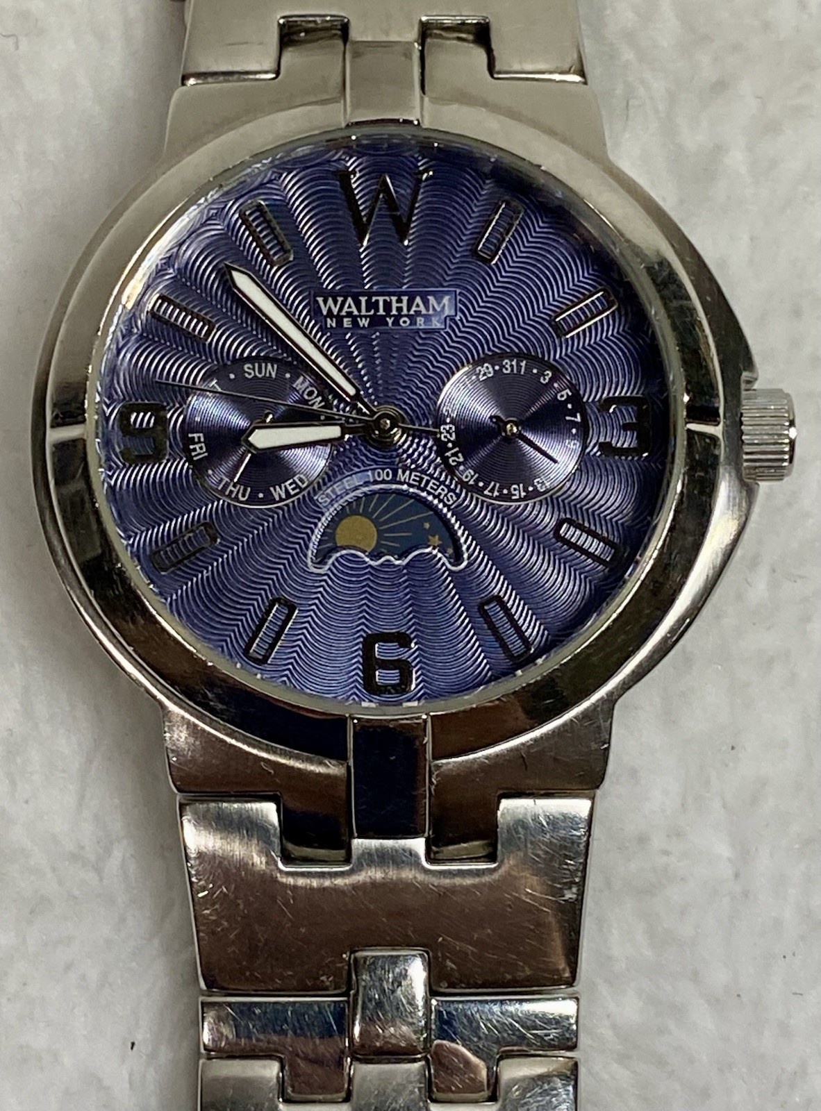 Men’s Waltham New York Moon-Phase Indicator Watch, Blue/Purple Sunburst Dial