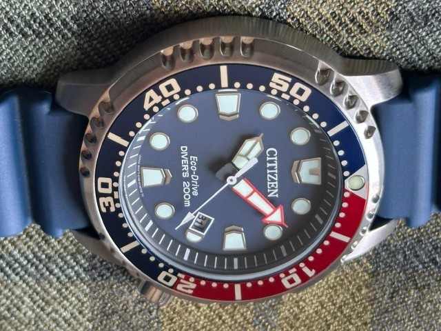 Citizen Promaster pepsi dive watch 43mm Eco Drive BNO168-06L excellent condition