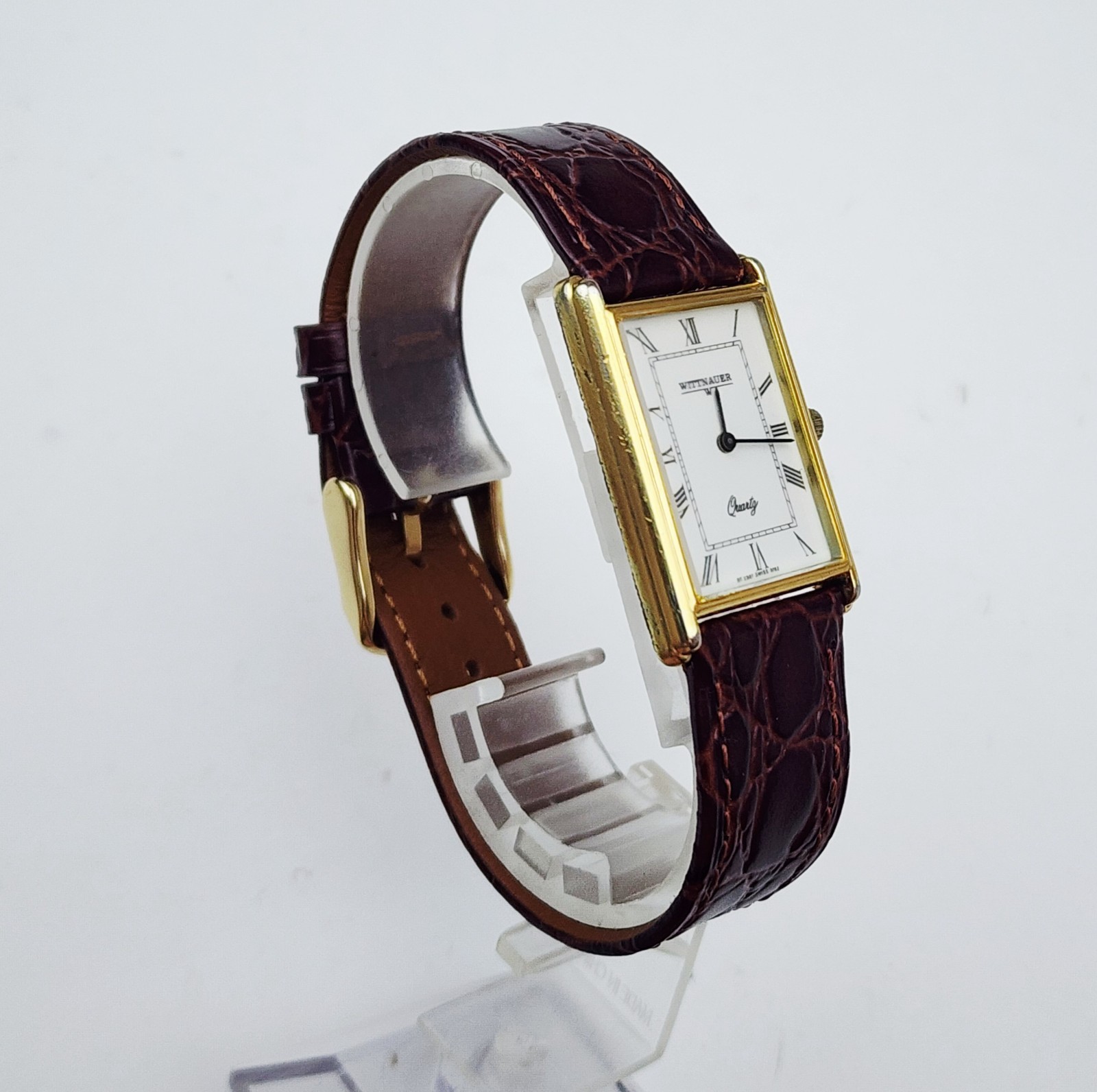 Men’s SWISS Vintage Watch WITTNAUER “Tank” 9782. Midsize