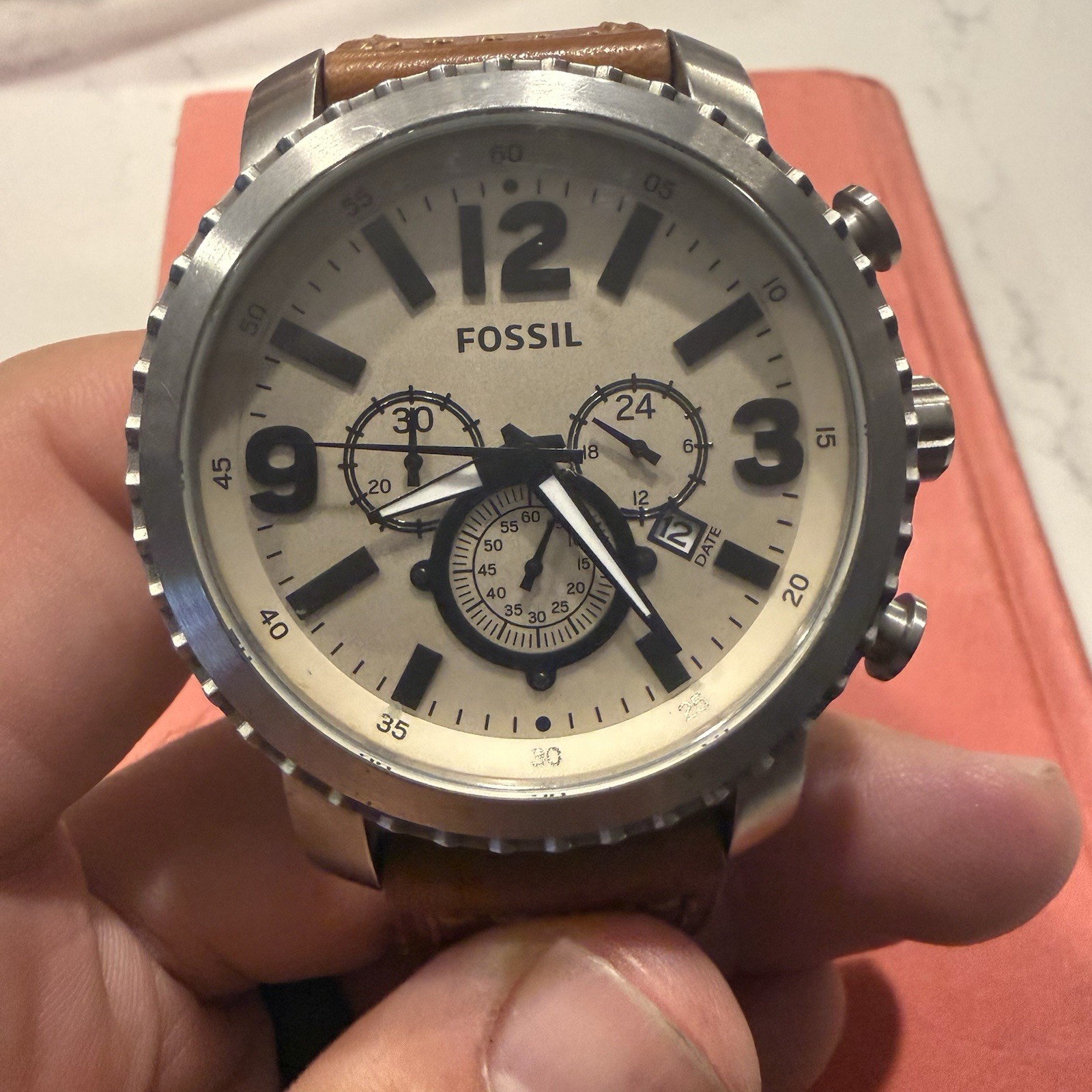 FOSSIL SILVER TONE,TAN,BROWN LEATHER BAND,CHRONOGRAPH,LARGE DIAL WATCH BQ2081