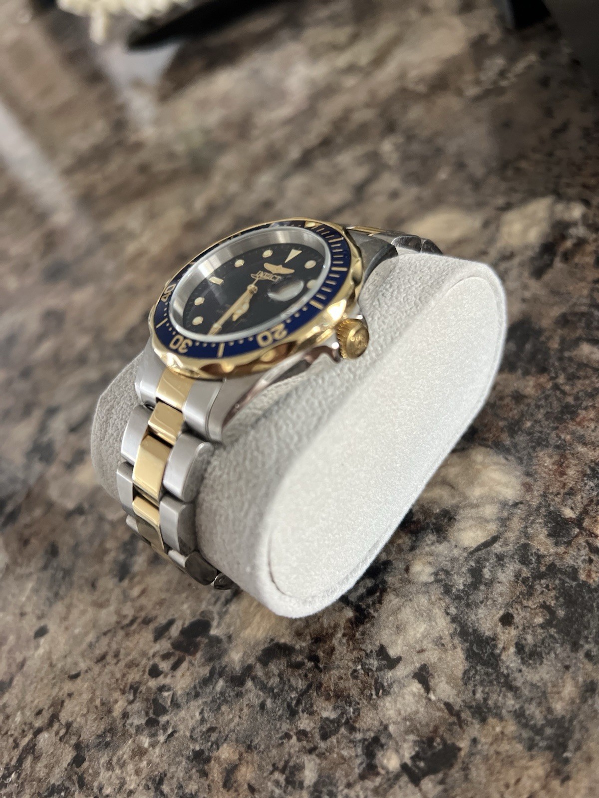 Invicta Pro Diver 200m Quartz Blue Dial Two-Tone SS Bracelet Date Bezel