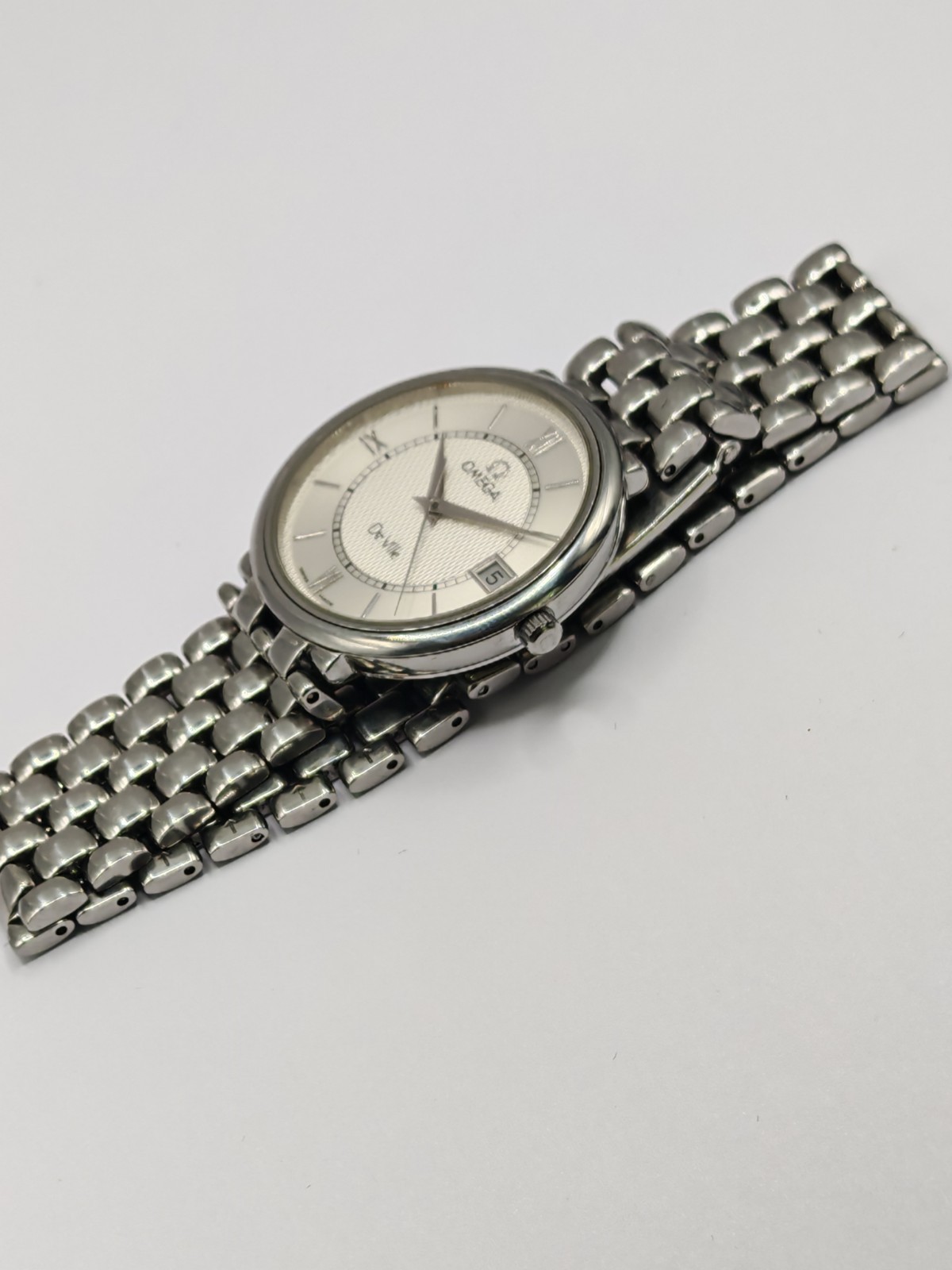 Omega De Ville Prestige White Hobnail Dial Mens Quartz Watch Stunning Condition