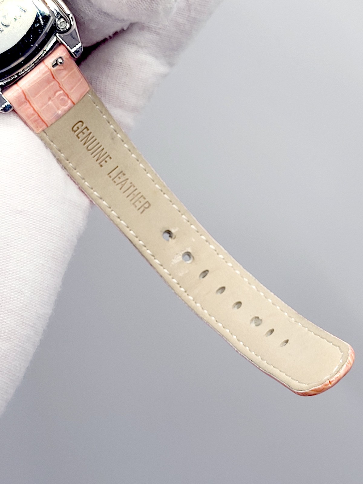 Rare [N. MINT] 27mm Invicta LIMITED ED. Swiss Movement Women’s Diamonds Watch