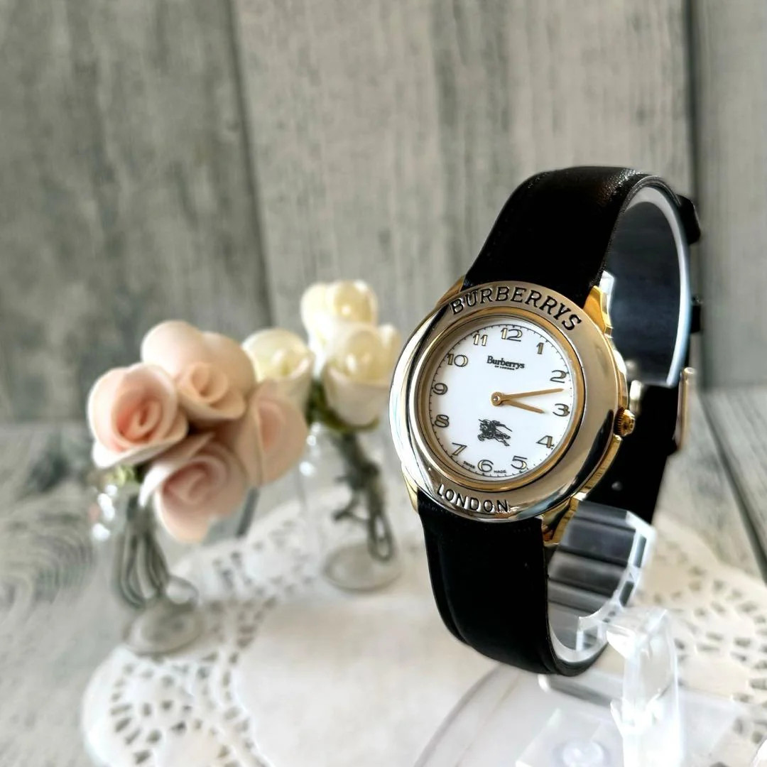 Burberrys 4100 Quartz Stainless Steel 33mm White Silver Watch
