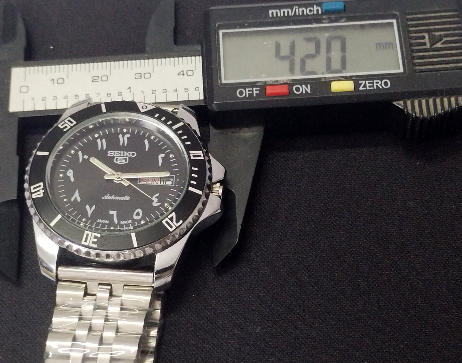 Vintage Seiko 5 Automatic Watch for Men Black Arabic Dial Working Perfectly