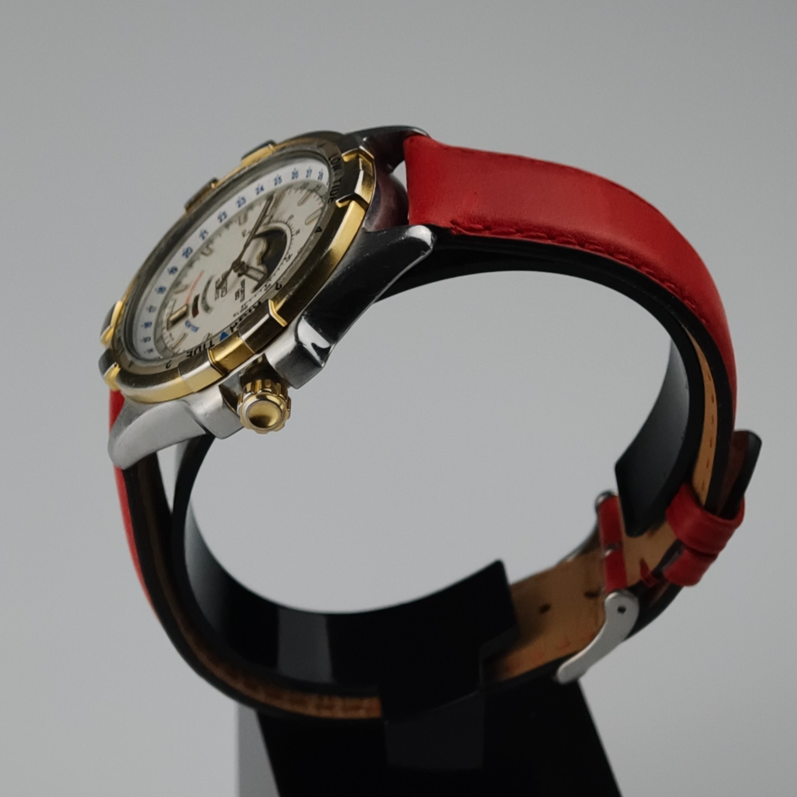Vintage Seiko Tidemaster Sport 150 6F24-7010 Tide Moon Phase Quartz Watch