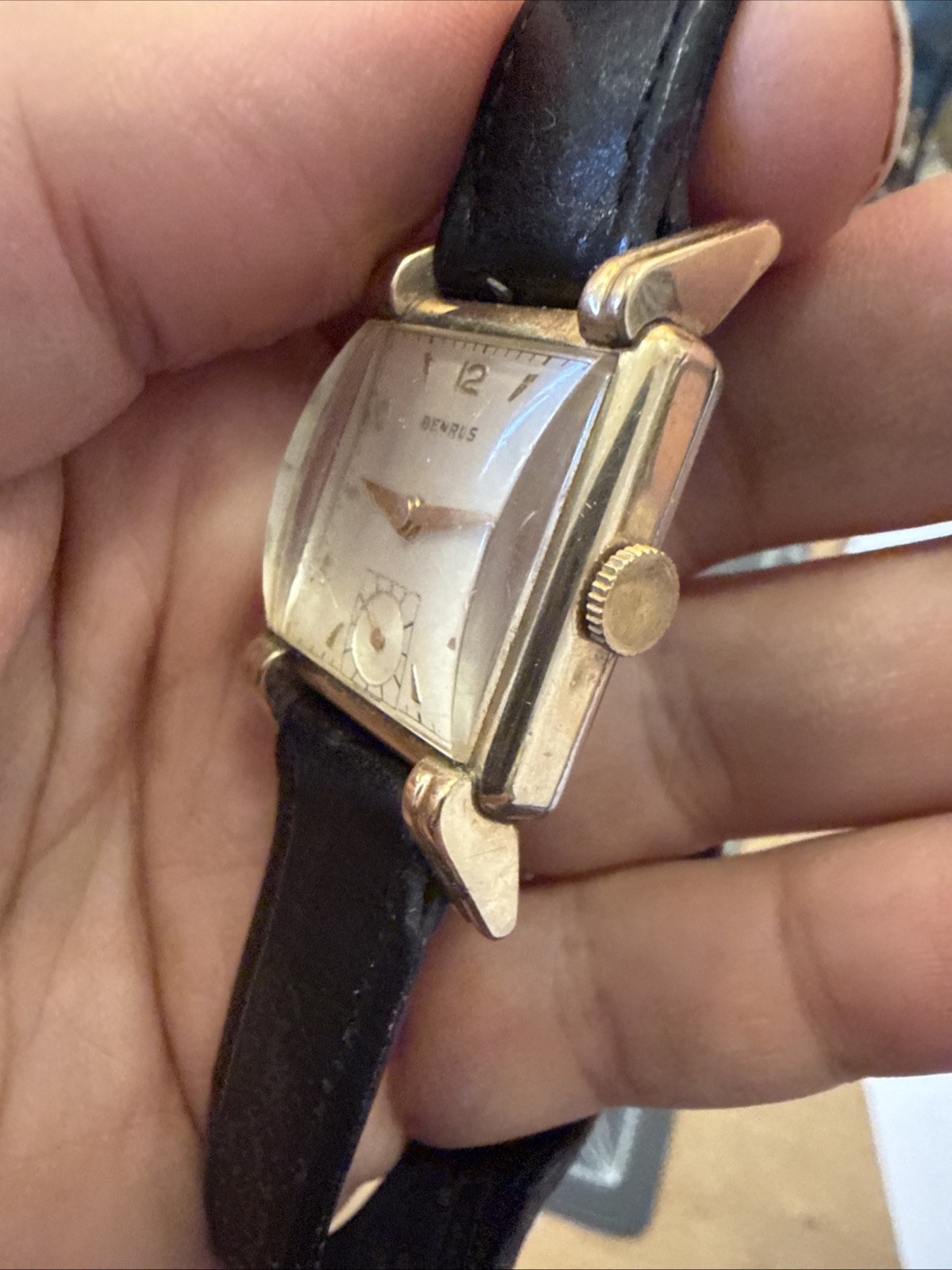 1950s Benrus Men’s Square tank watch domed glass 10K RGP runs Fancy Lugs