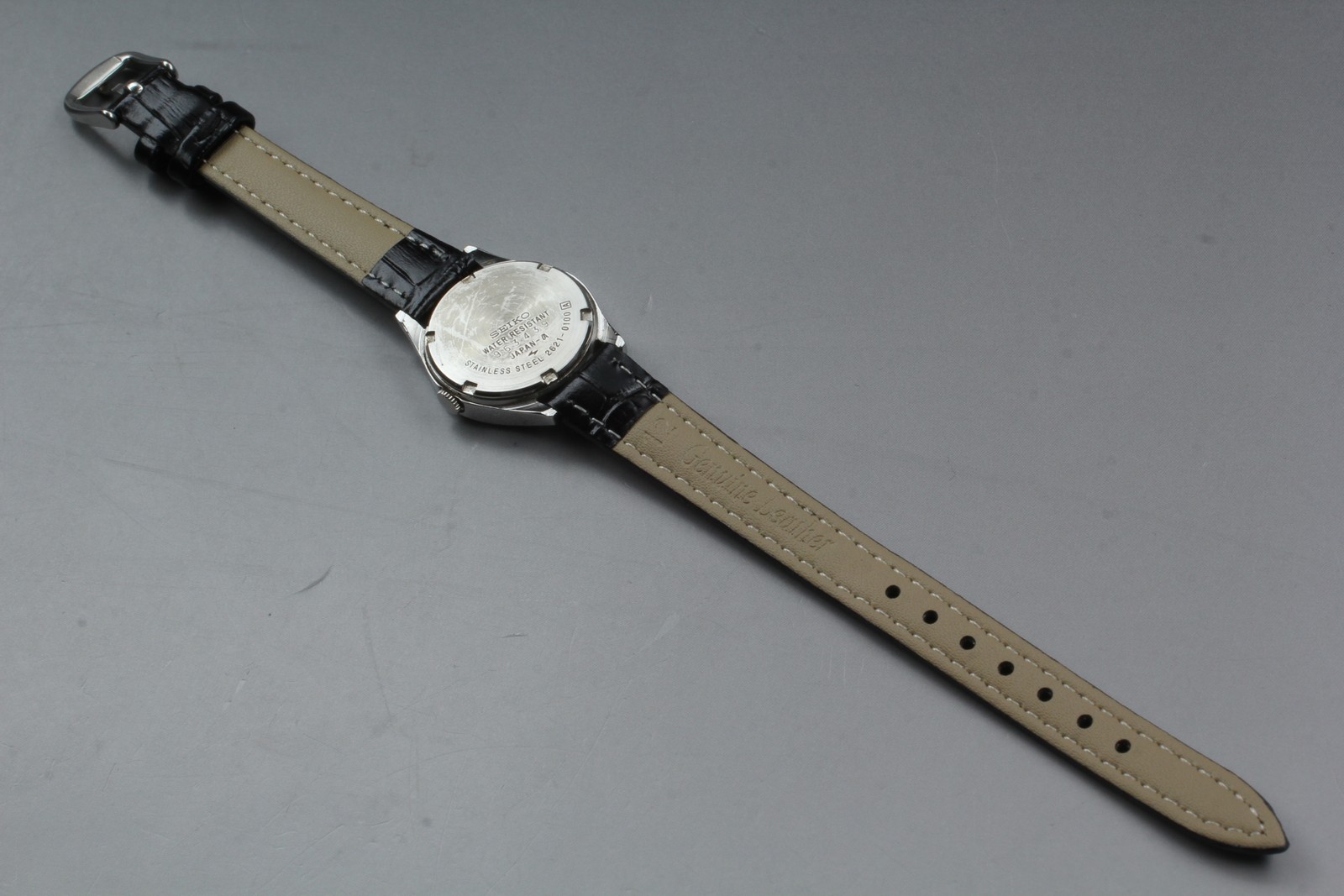 Vintage 1989 [Exc+5] Seiko 2621-0100 Silver Round 24mm Quartz Ladies Watch JAPAN