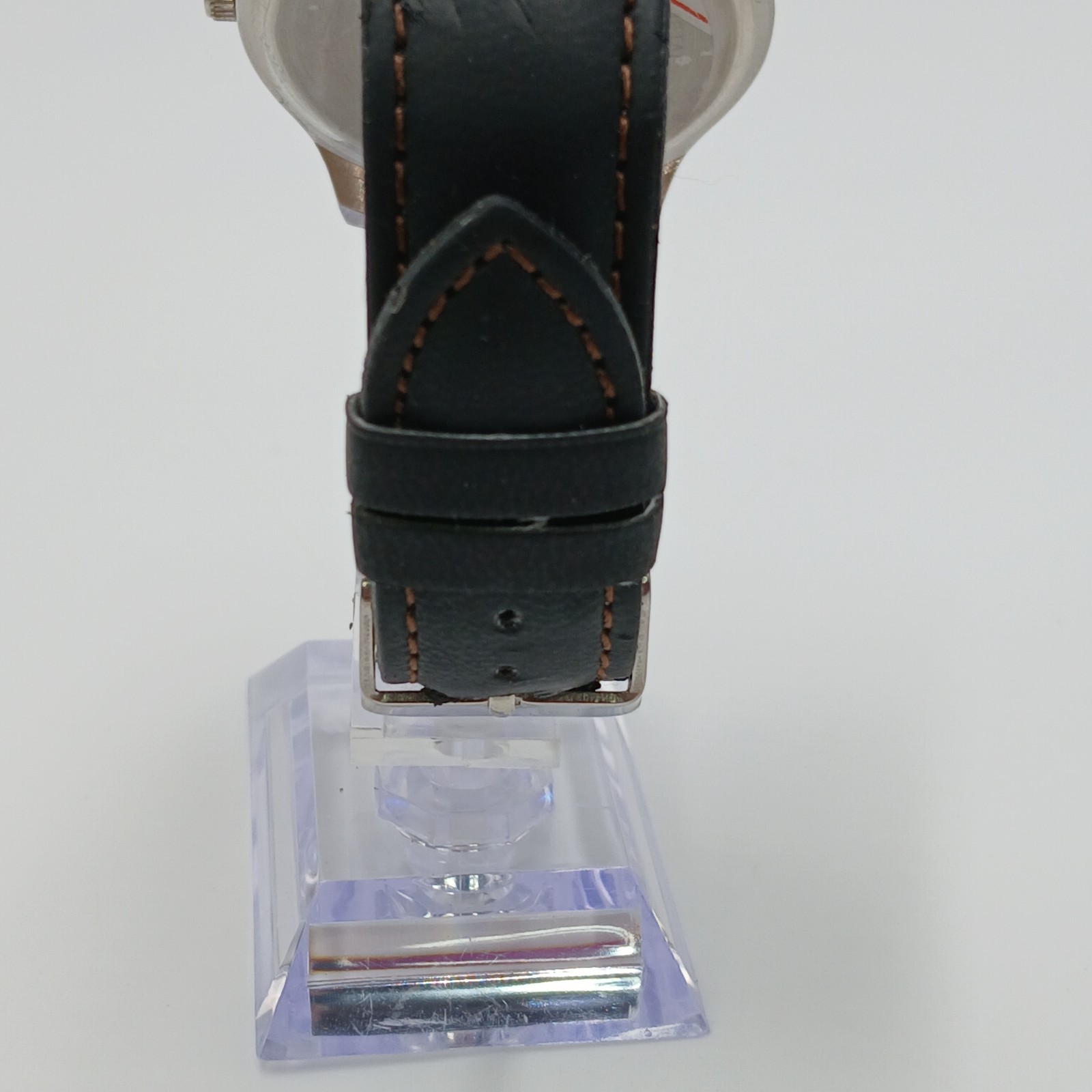 TRUCE Watch Mens Ombre Gray to Black Dial Silver Tone Seconds Hand Strap FLAWS