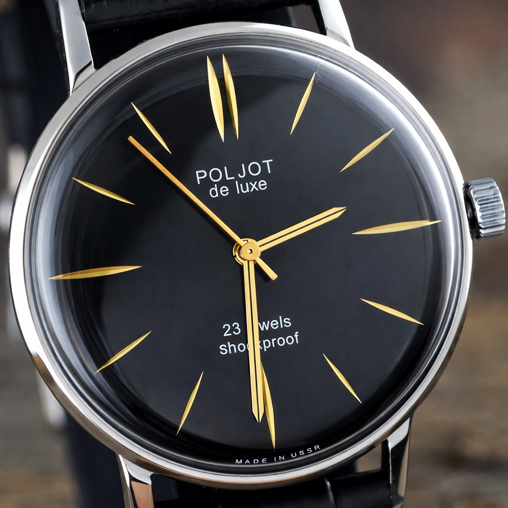 POLJOT De Luxe Vintage USSR Soviet Watch 23 Jewels Hand-Winding Black Dial Slim