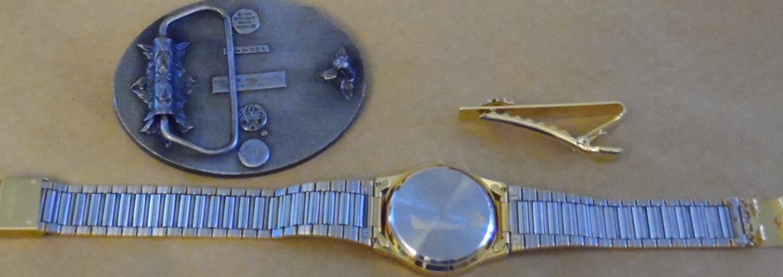 Vintage Helbros United States Marine Corps Gold-Tone Watch + BELT BUCKLE + CLIP