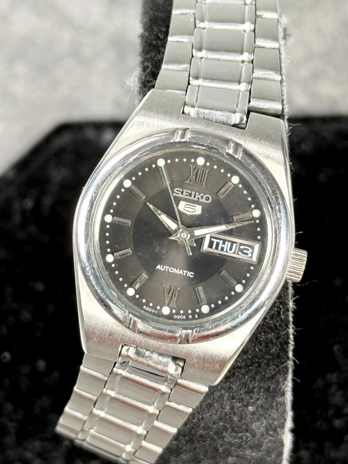 Seiko 5 4207-00K0 Automatic 23mm Black Dial Ladies Watch Day Date Japan