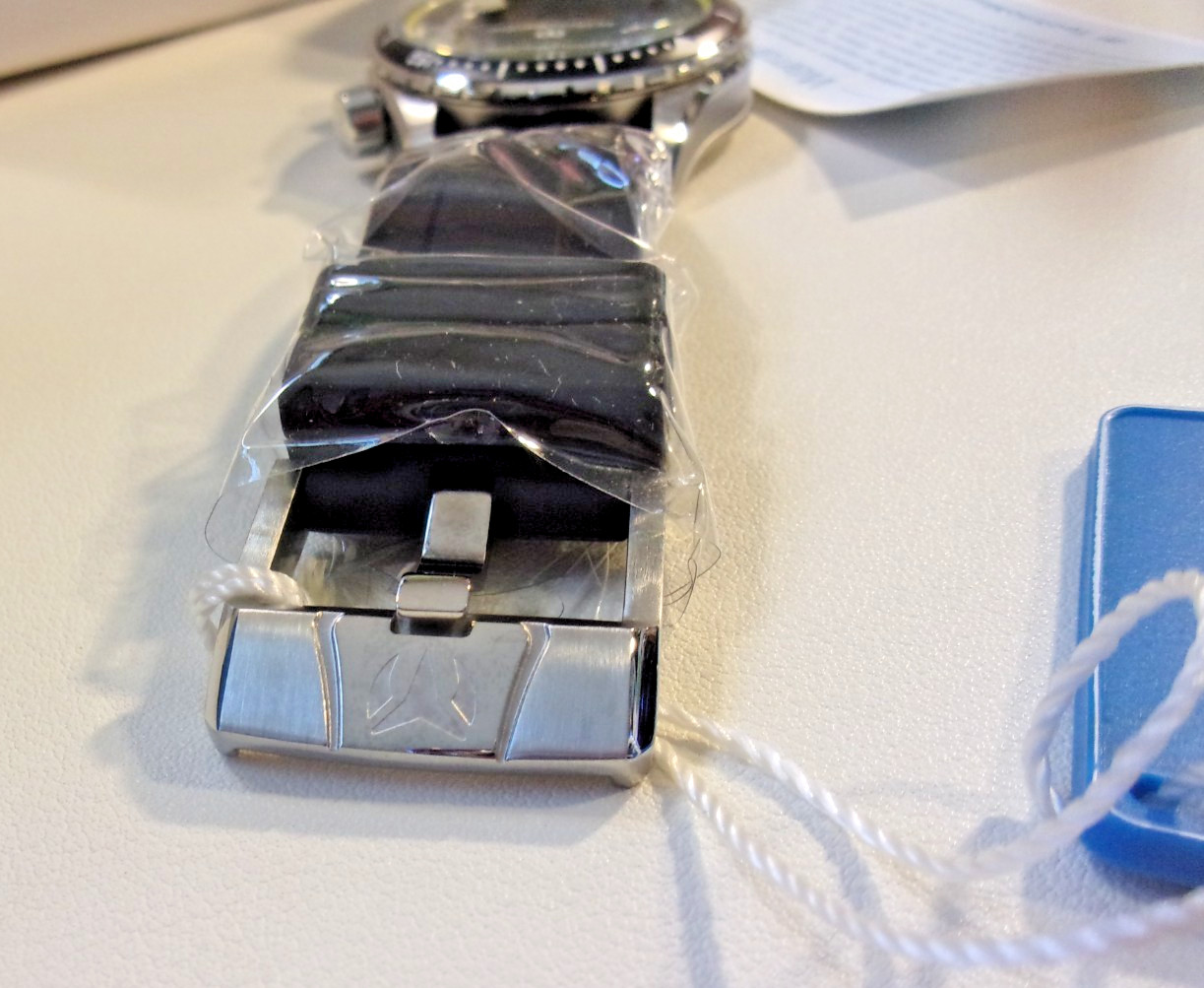 TechnoMarine automatic dual zone. Rotating inner ring. NH70A. 45mm. New in box.