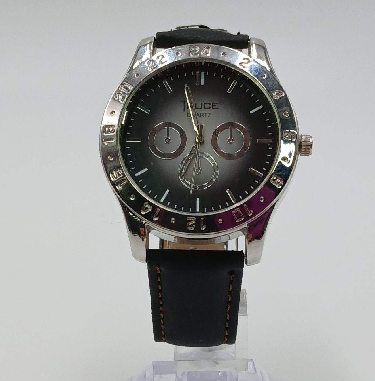 TRUCE Watch Mens Ombre Gray to Black Dial Silver Tone Seconds Hand Strap FLAWS
