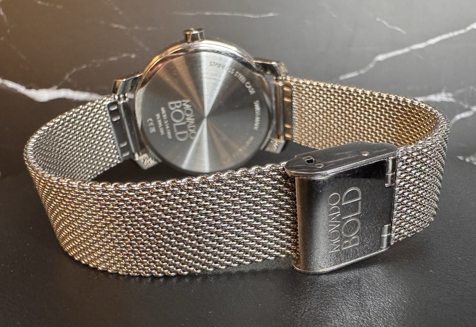 Movado Bold Museum • MB.01.3.14.1807 • Gold Dial • Swiss Quartz Mesh Watch