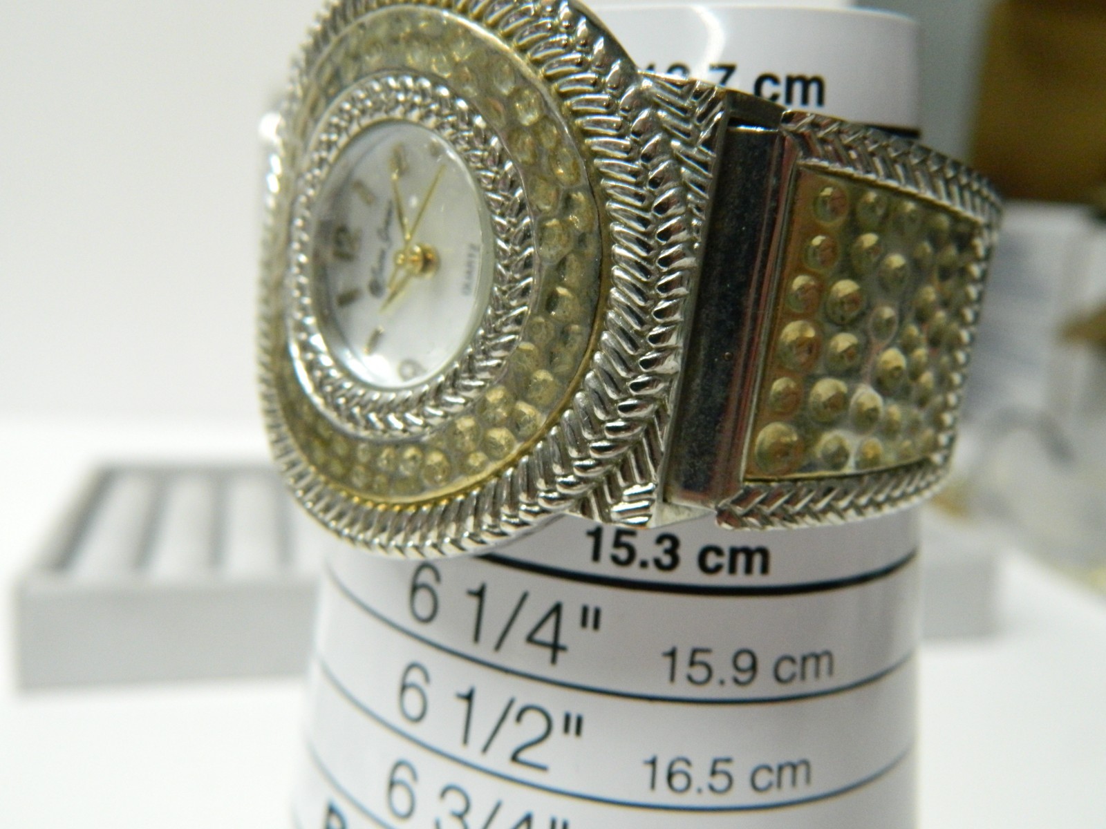 Vintage Susan Graver Ball peen hammered design women’s cuff style watch SUG 14