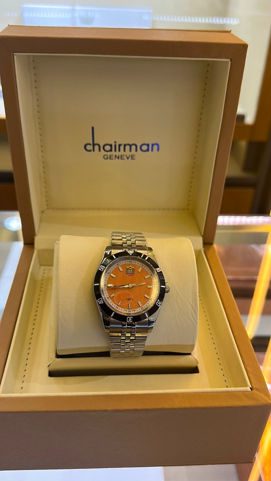 Chairman Geneve 1971 UAE Emblem Quartz Men’s new Watch Sand Dial Box Stainless