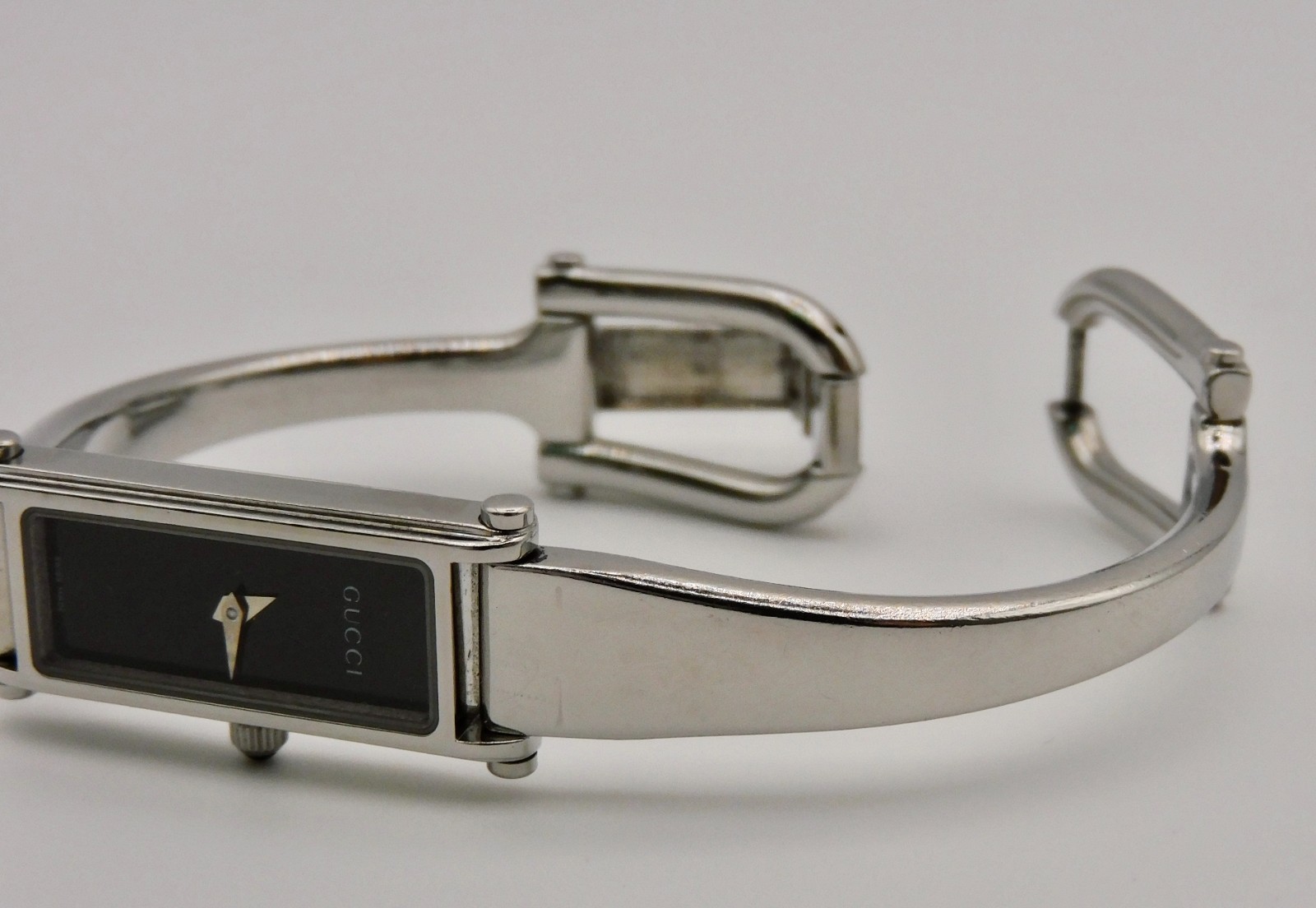GUCCI 1500L Silver Black WOMEN’S WATCH VINTAGE