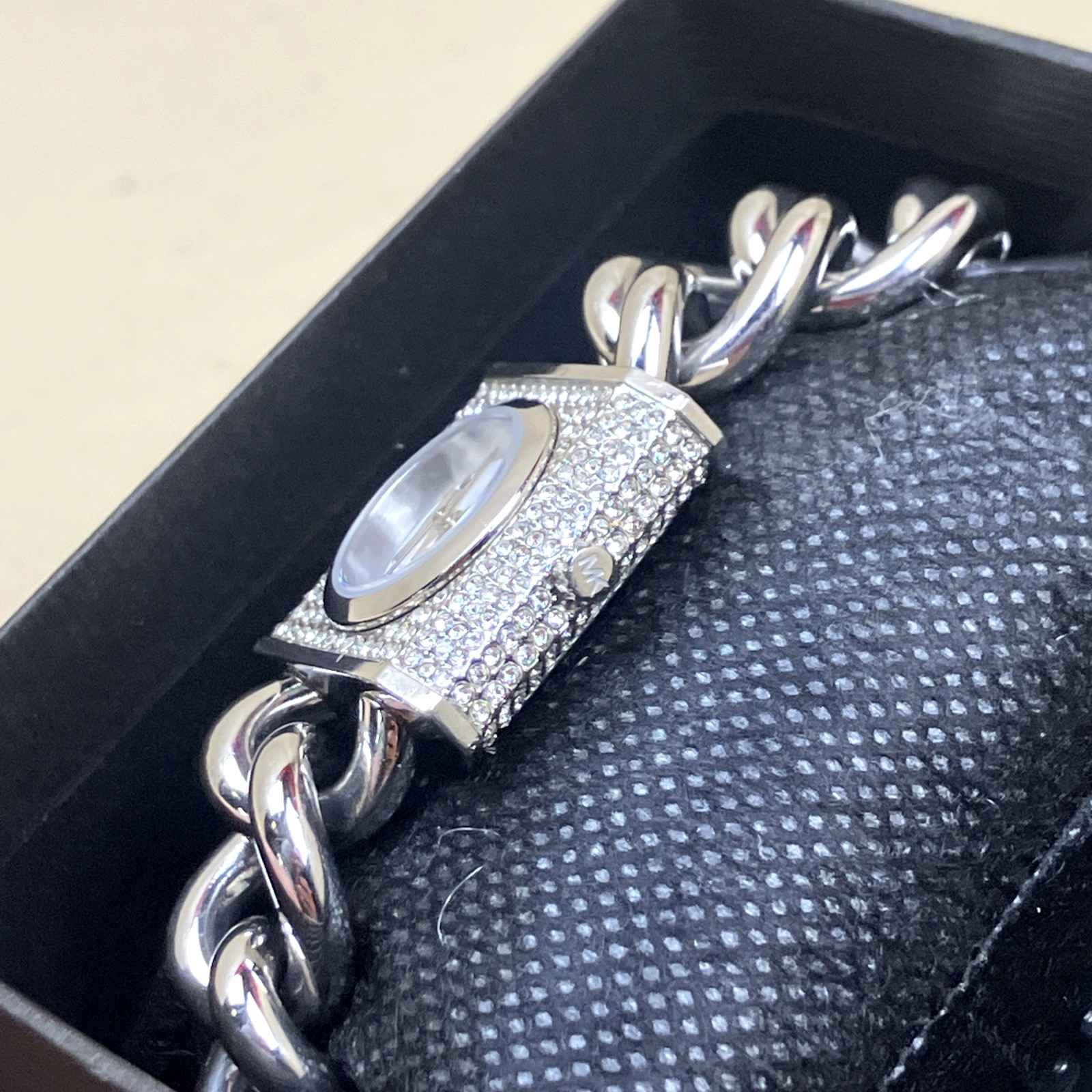 Michael Kors MK Chain Lock White Dial Ladies Watch MK4718 AS IS NEEDS BATT $250