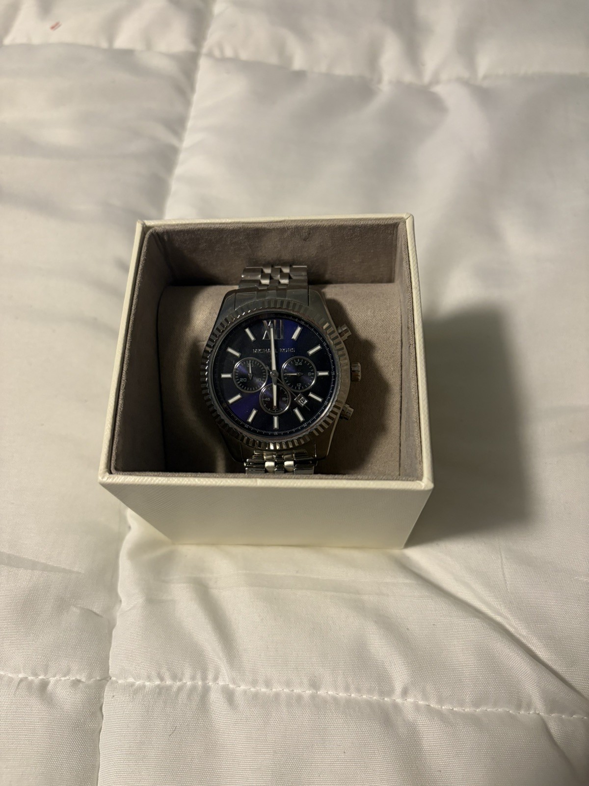 New Michael Kors MK8280 Men’s Lexington Stainless Steel Silver/Navy Watch