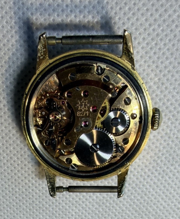 JUNGHANS CHRONOMETER Gold Plated – CAL J 82/1 Caliber 682.72 (1951-1960)