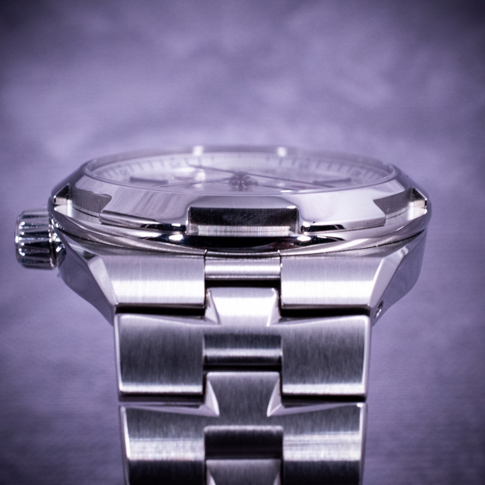 Vacheron Constantin Overseas Dual Time 41mm Silver Dial, Ref. 7900v w/ B&P