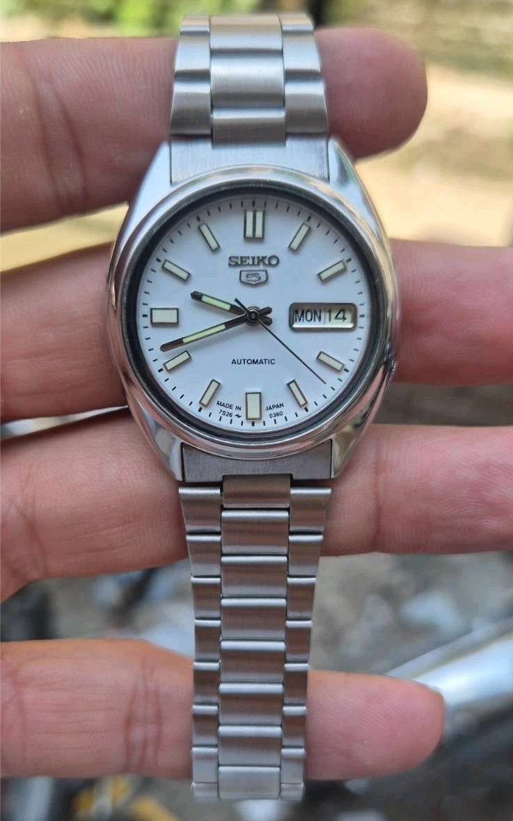 Seiko 5 Glass Back
