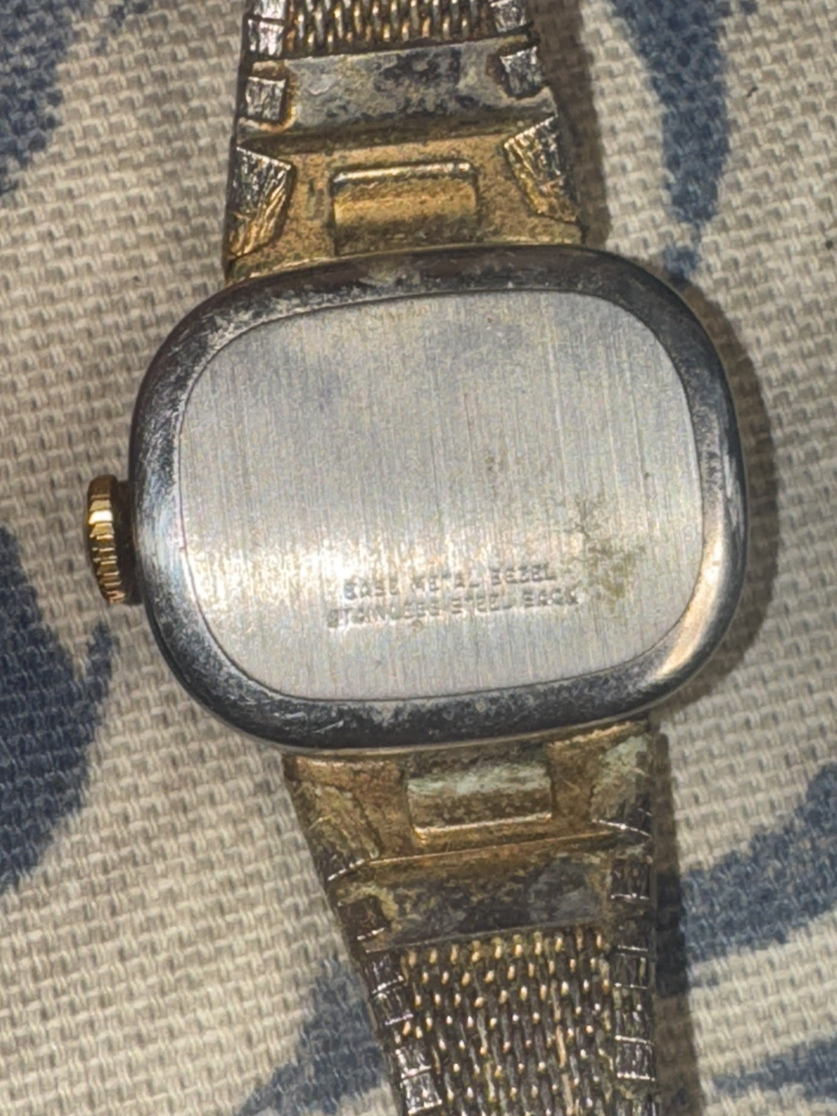 Timex Women Gold Tone Oval Stainless Steel 21mm Mechanical Wind Watch 7 1/4″