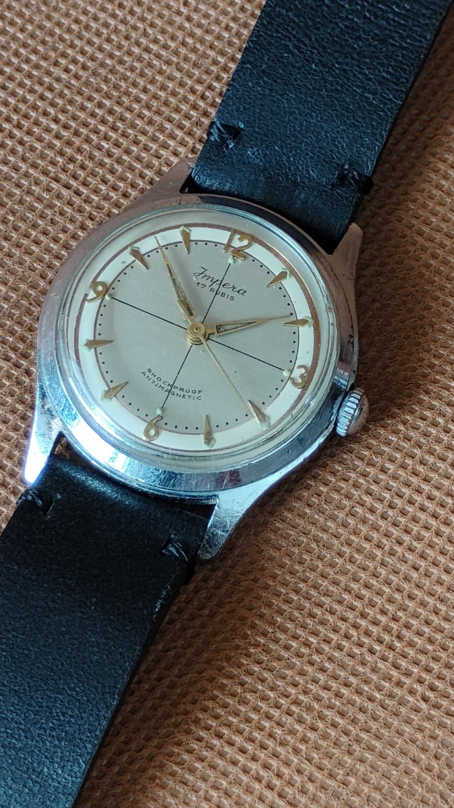 Vintage Impera 17 Rubis Manual Winding 33mm Antique Watch