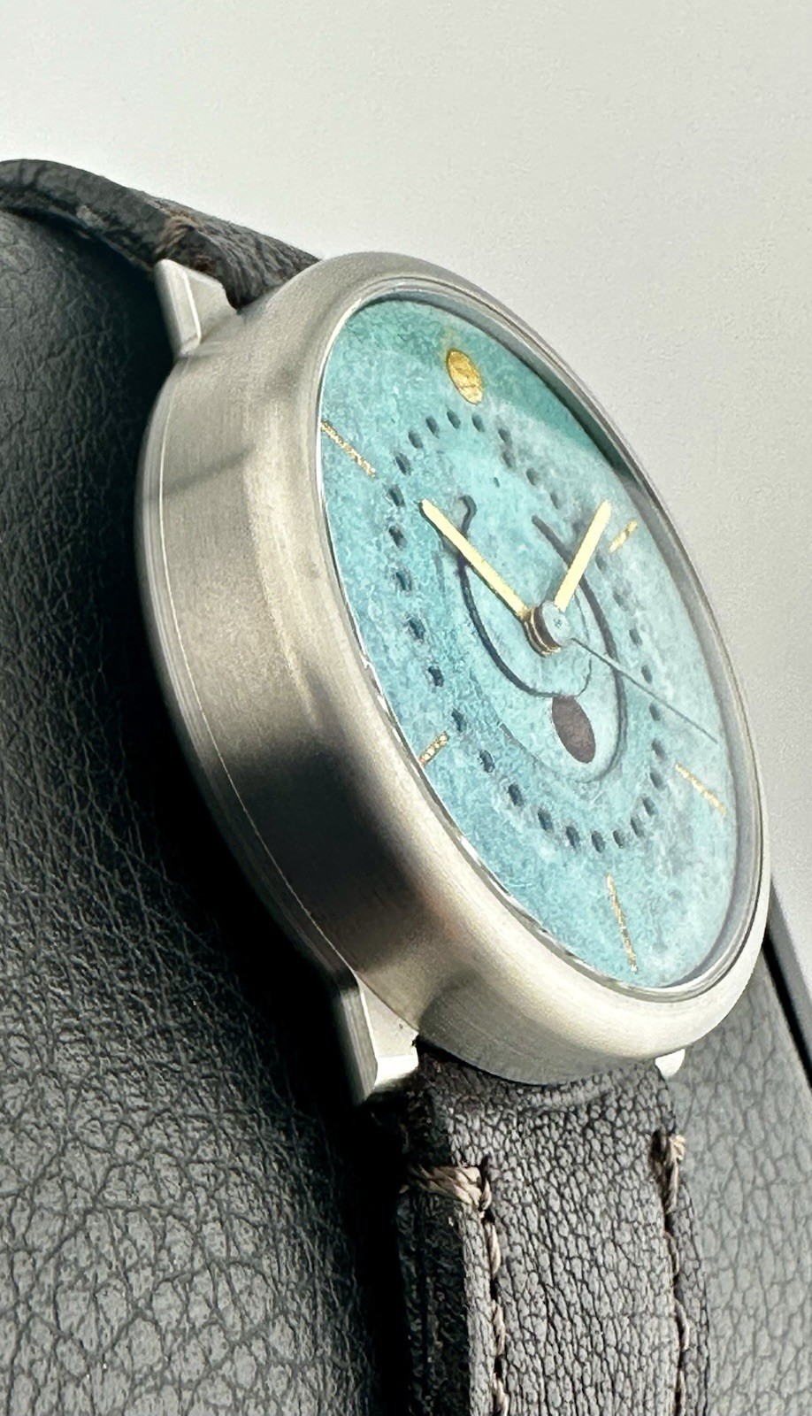 OCHS UND JUNIOR SELENE NEBRA 2023 Special Edition Moon Phase 42mm Titanium Auto