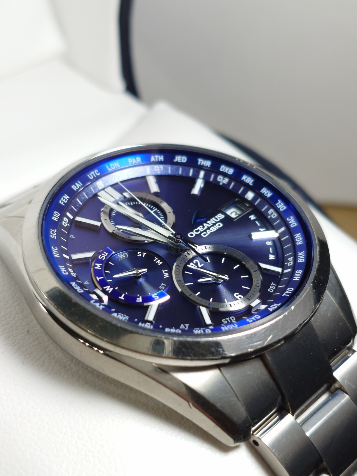 Casio Oceanus OCW-T2600 – JDM Titanium Solar Radio-Controlled – Full Set – UK