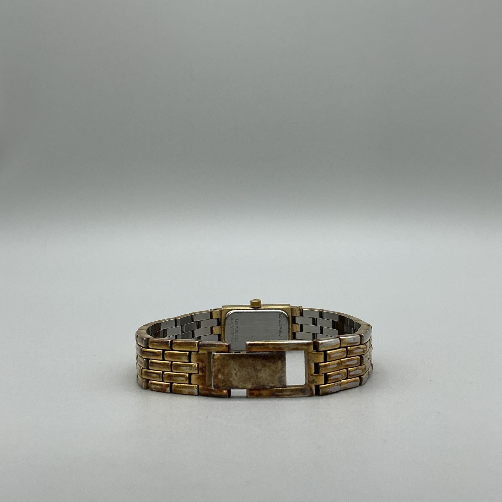 Vintage Bulova Womens Watch 12mm Champagne Dial Gold Tone New Battery 6.5″