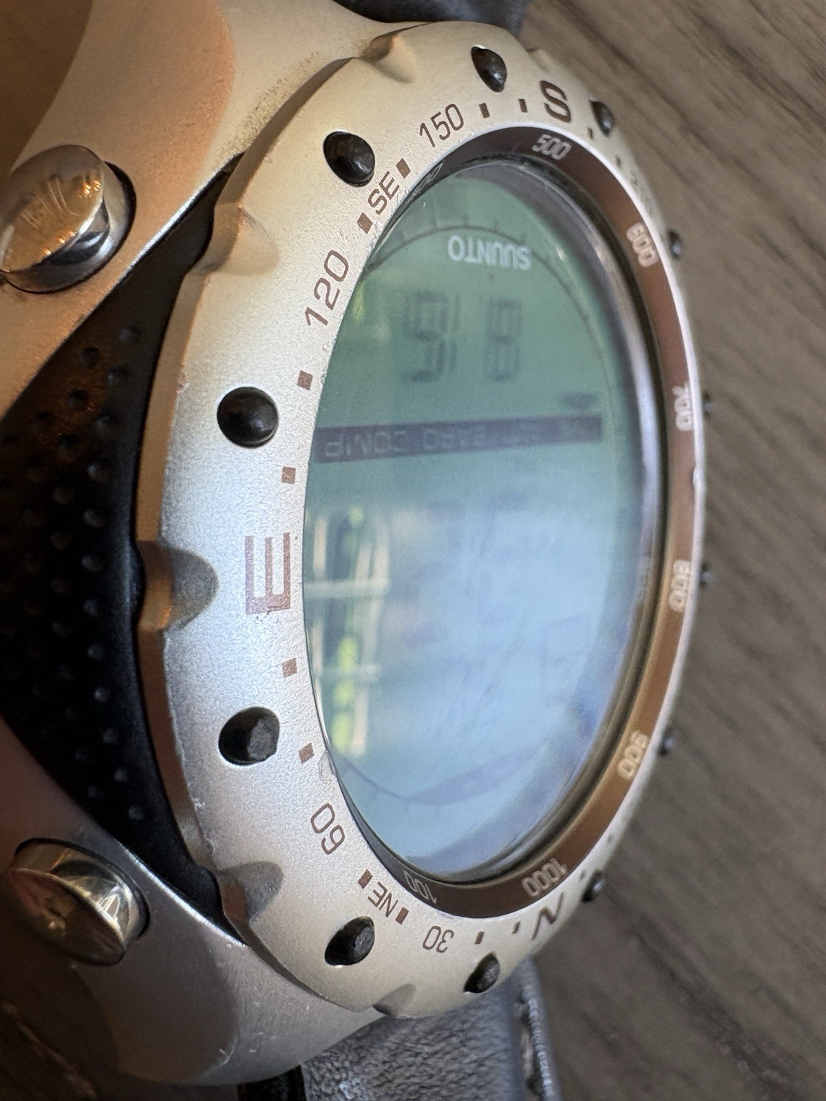 SUUNTO X-LANDER Watch (New Battery)