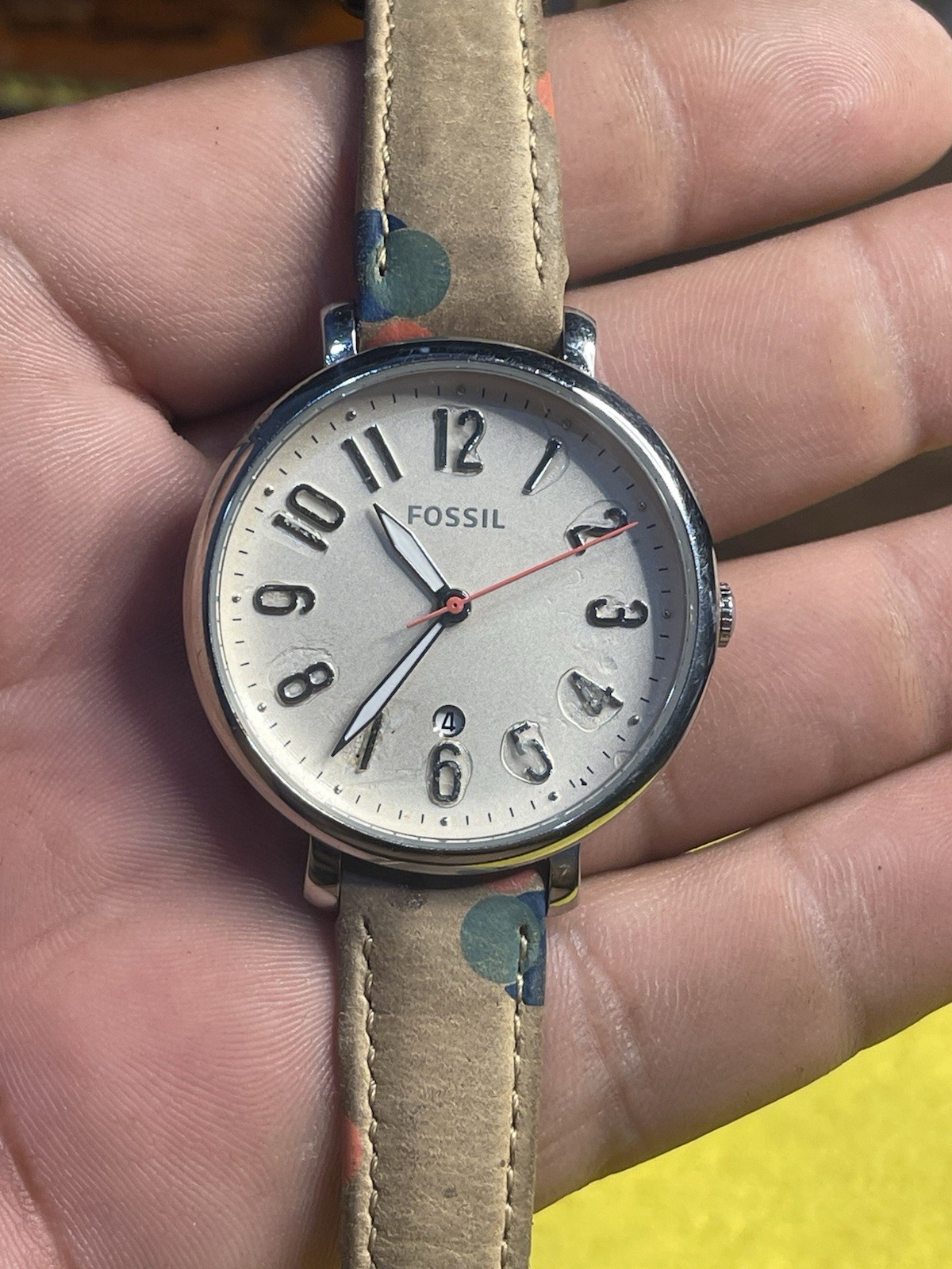 Fossil Women’s Quartz Analog Watch Silver Dial Brown Leather Strap 30m/3 ATM