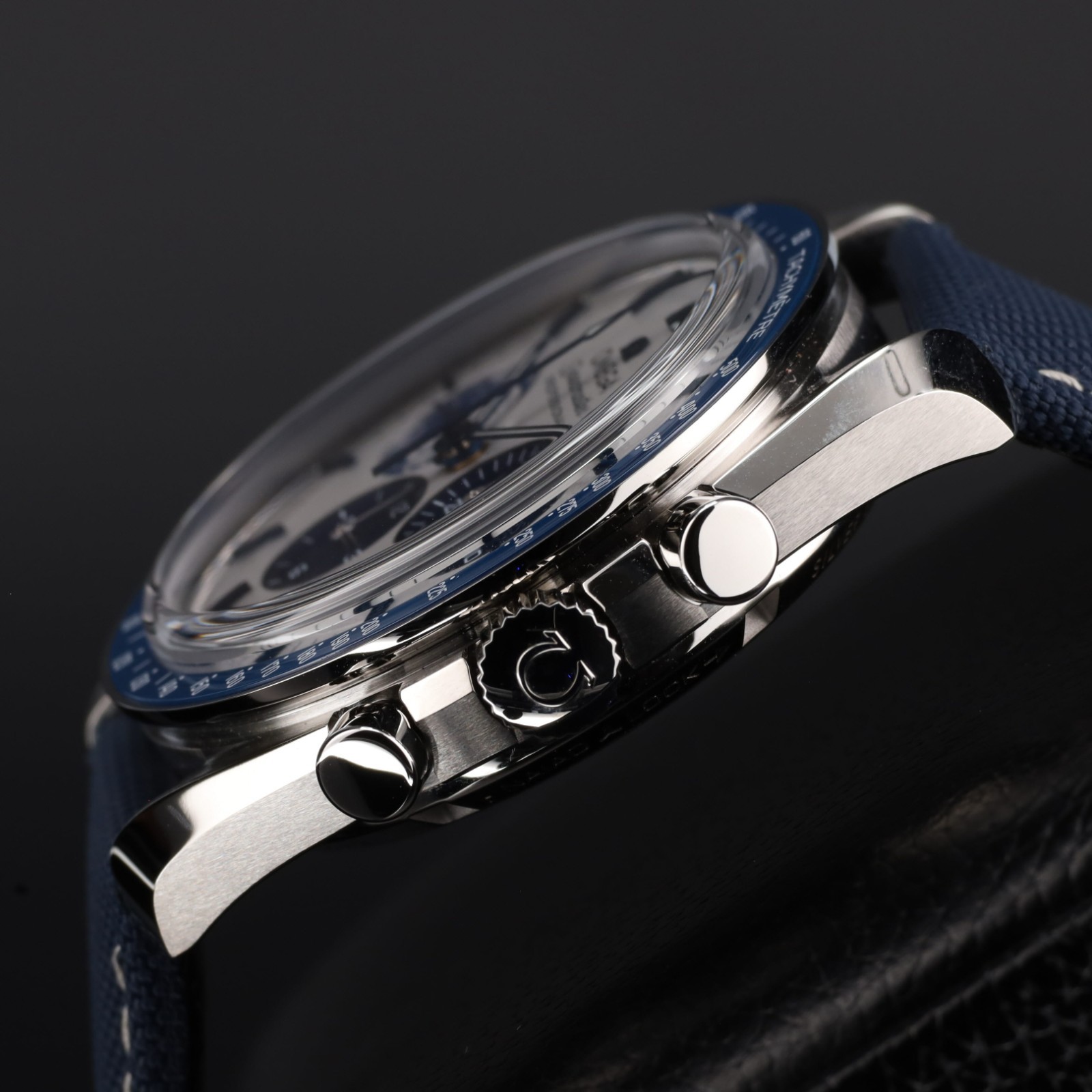 OMEGA Speedmaster Anniversary Series 310.32.42.50.02.001 “Silver Snoopy Award”