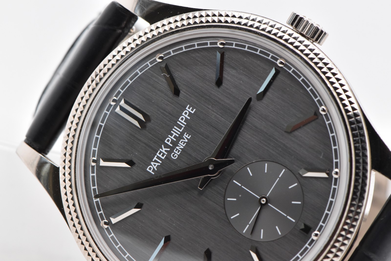 2022 Patek Philippe Calatrava 18K White Gold 39mm Grey Anthracite Dial 6119G B&P