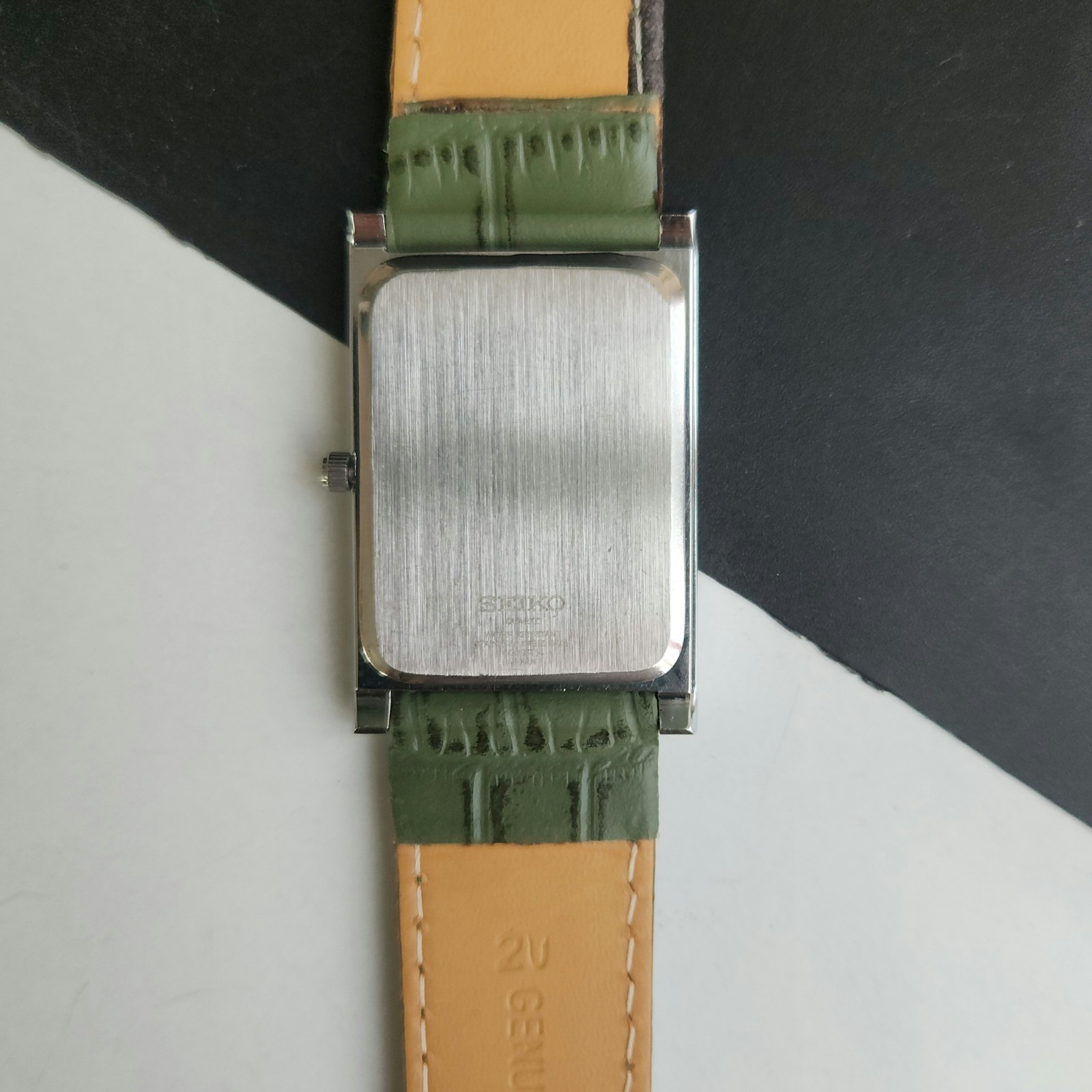Vintage Seiko Slim Quartz Men’s Wrist Watch – Comes With New Battery, New Band