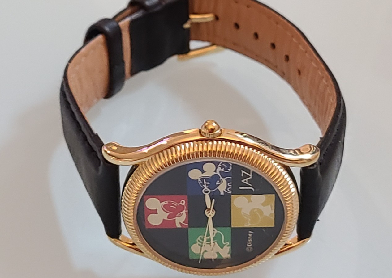 Vintage JAZ Disney Mickey Mouse Pop Art Color Block Watch Y121-X030 Working