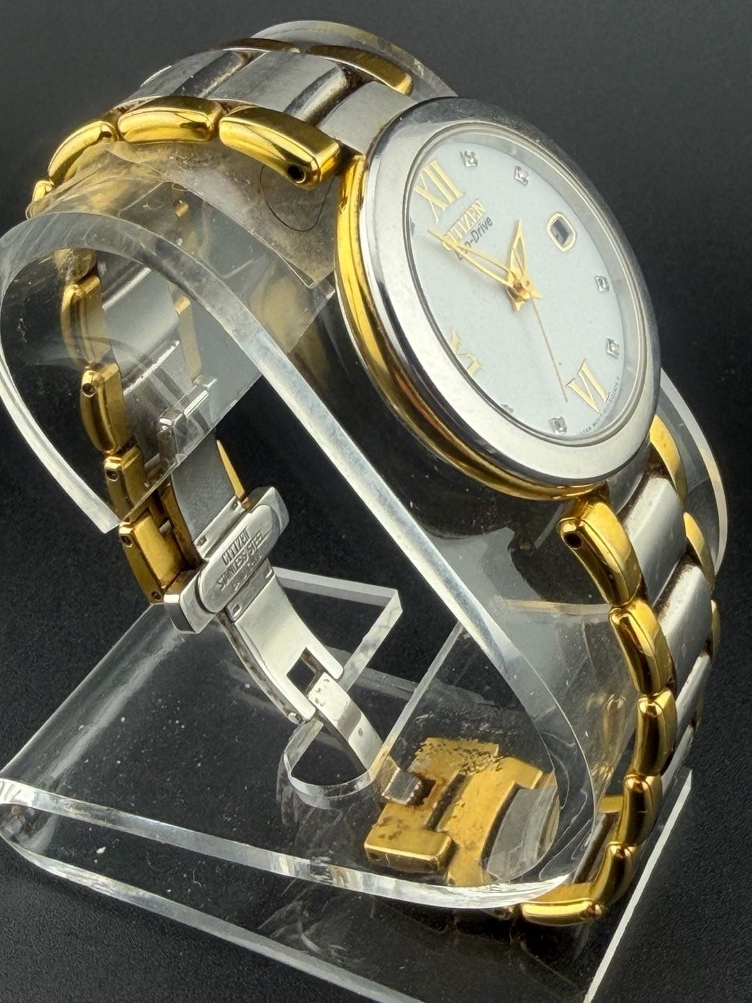 Citizen Eco-Drive Marne Two-Tone Diamond E111-S092892 Signature Model EO1116-57A