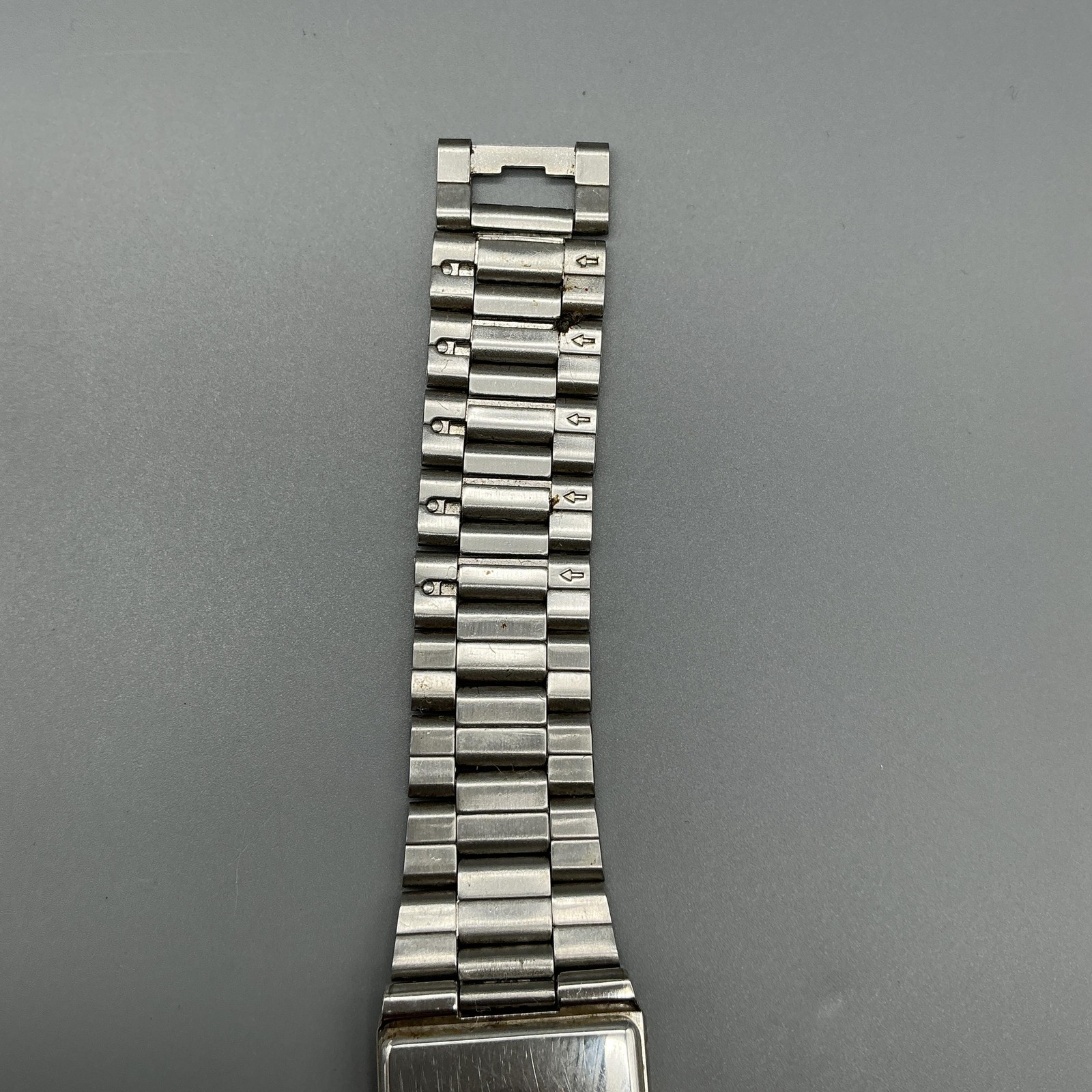 Citizen 1032-S010012 Mens Watch 23mm Black Dial Silver Tone New Battery 8″