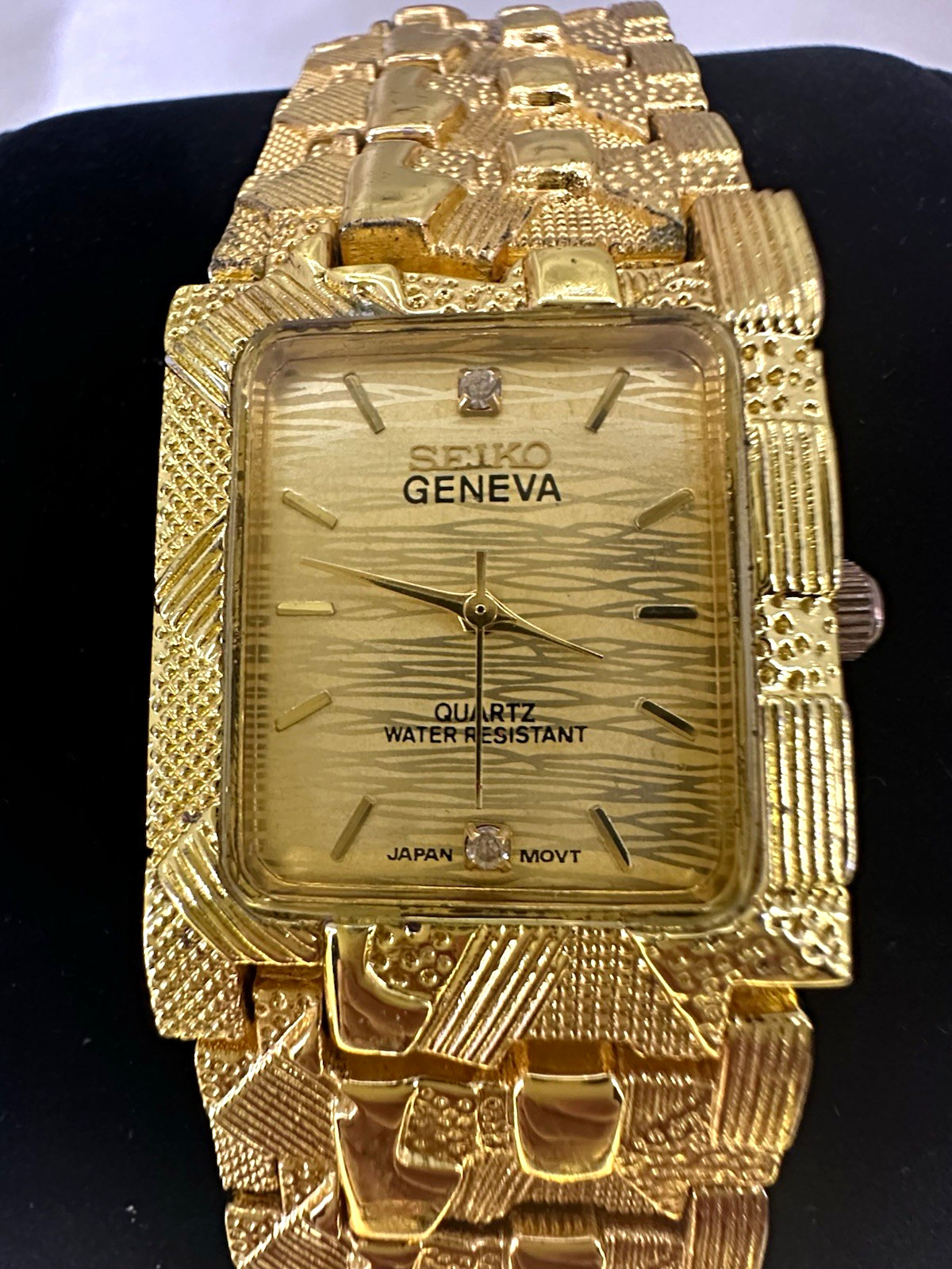 Seiko Geneva Vintage Quartz Rectangle Gold Dial Water-Resistant watch