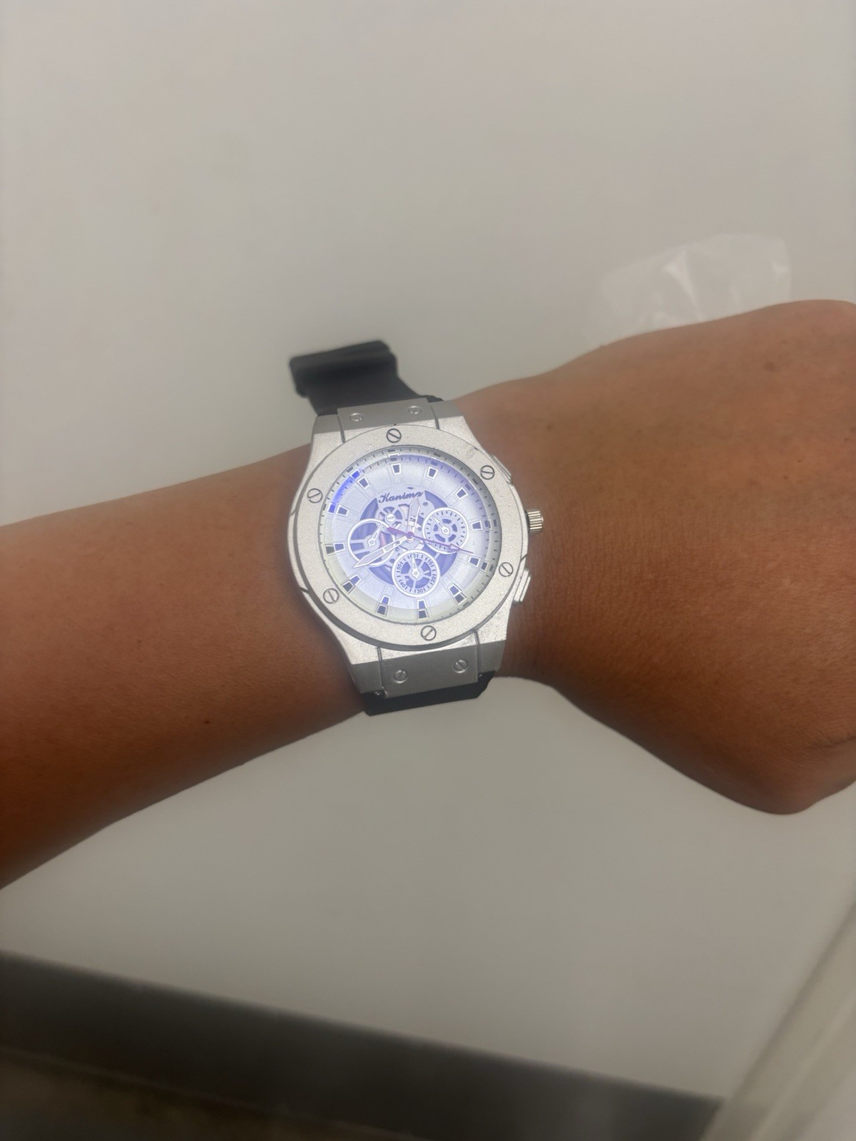 Kouming Chronograph Quartz Wristwatch Silver Case Black Rubber Strap Blue Dial