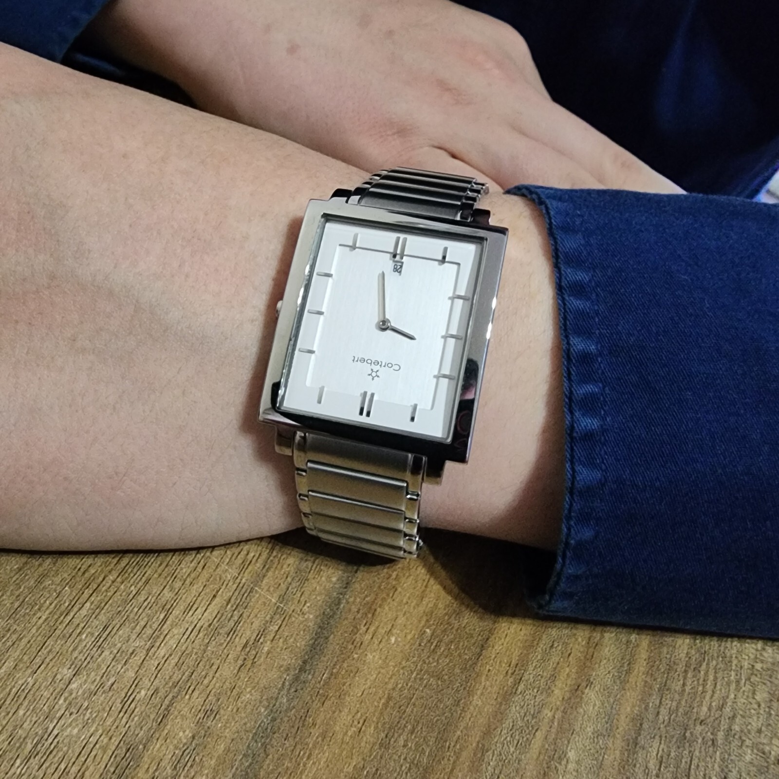 Watch for Men, Watch for Women, Wrist Watch, Silver Colour, White, Easy Usage