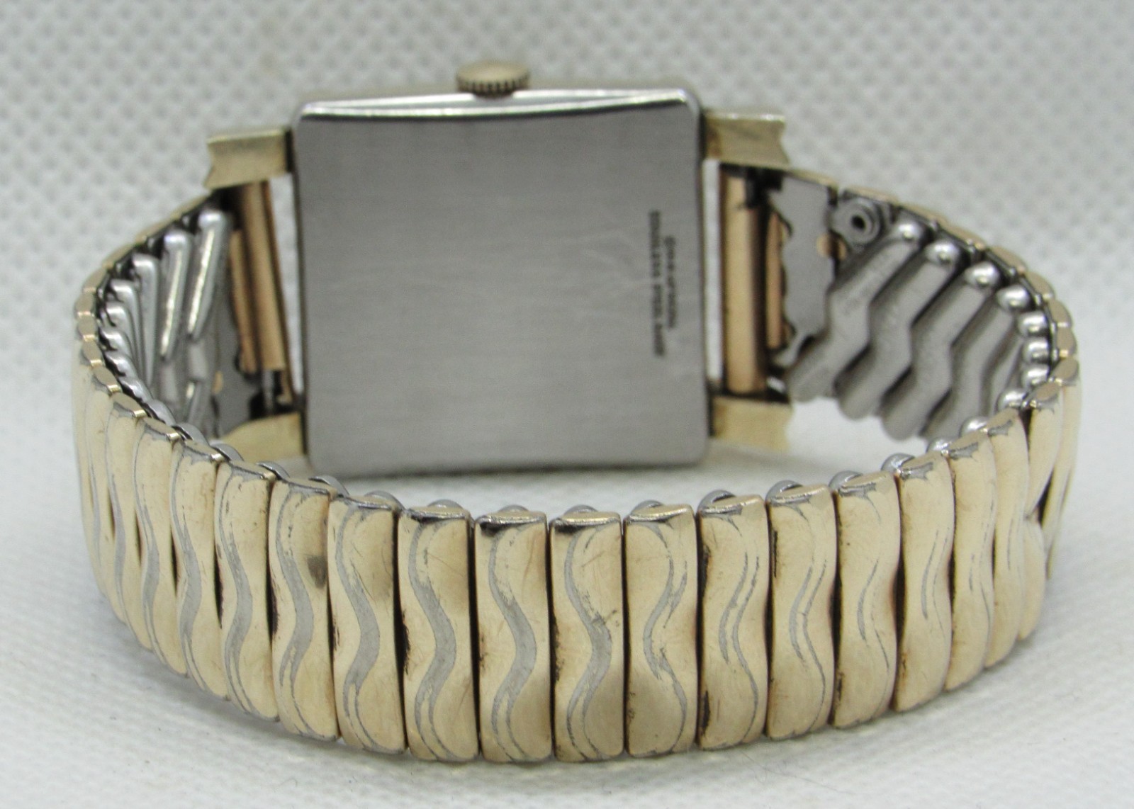 1950s Men’s Wittnauer 76 Revue Manual Wind Watch – Runs Great!