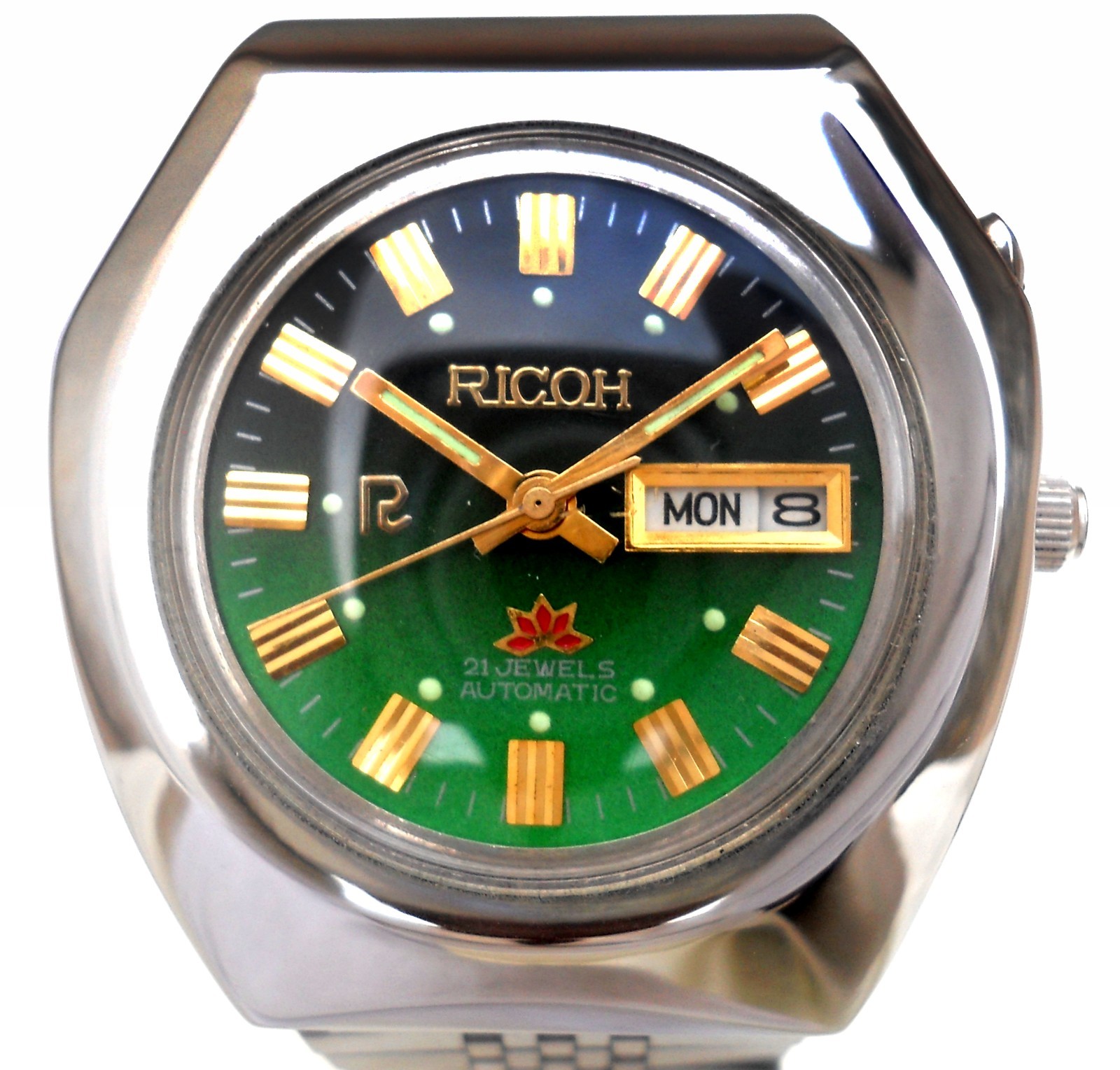 Vintage Ricoh Automatic Watch Green Sunburst Dial 21 J Pristine Condition Japan.